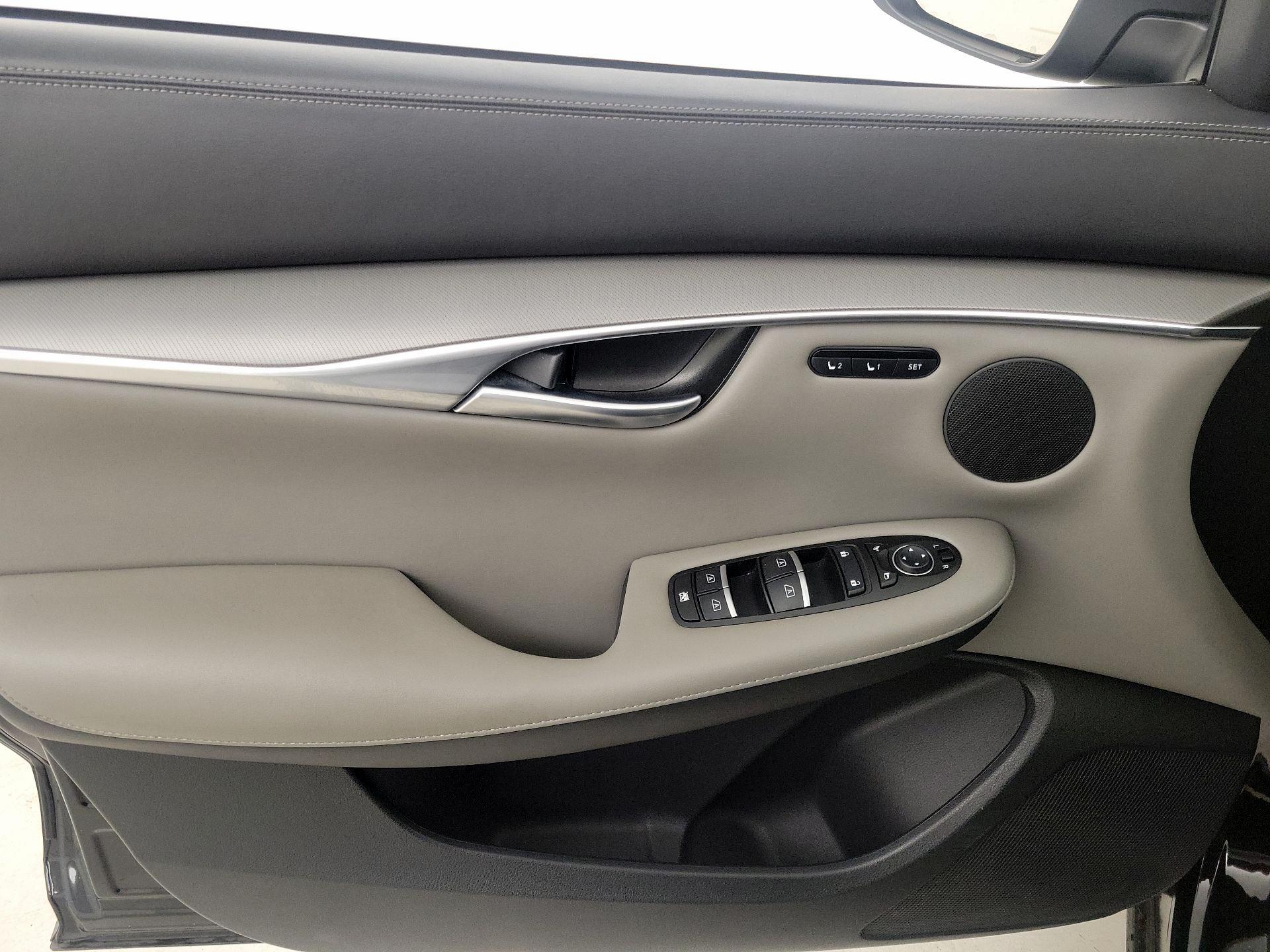 Thumbnail: 2023 INFINITI QX50 - 12