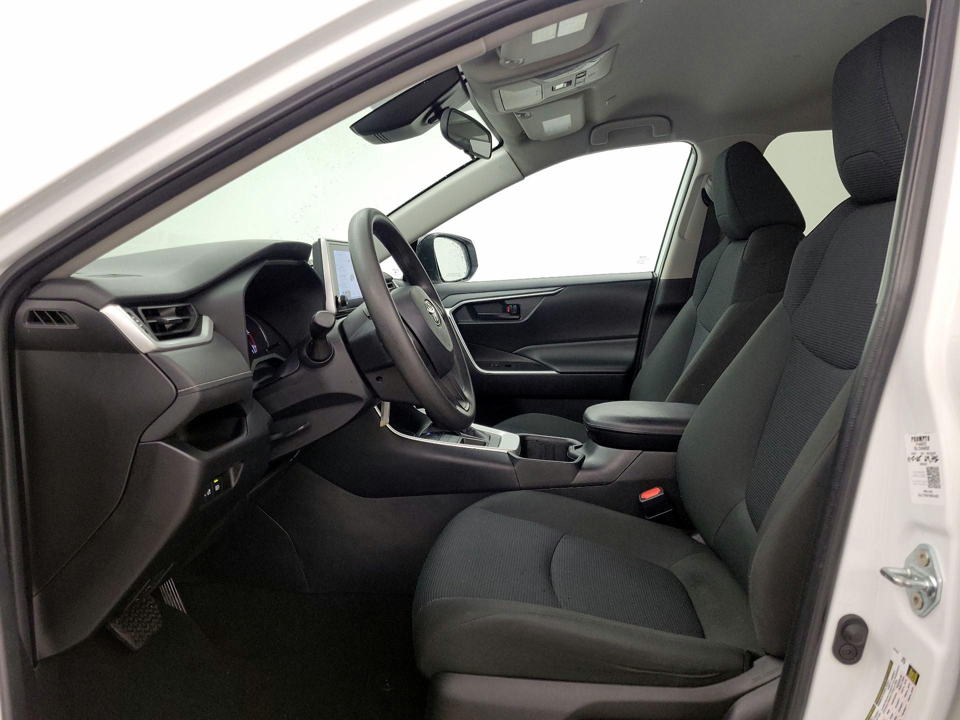 Thumbnail: 2024 Toyota RAV4 - 11