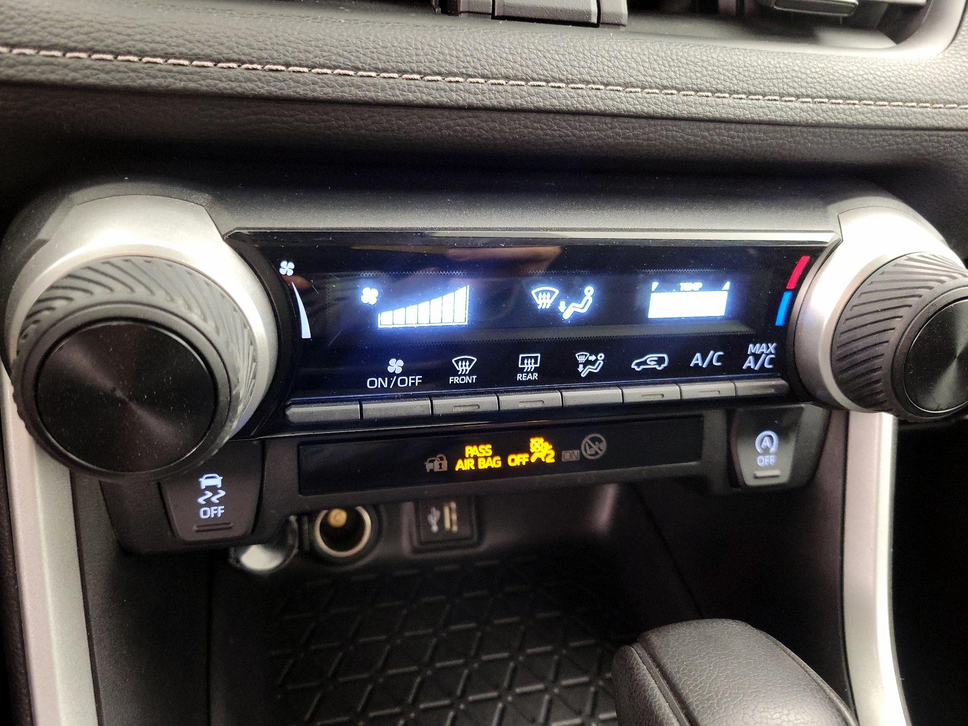 Thumbnail: 2024 Toyota RAV4 - 16