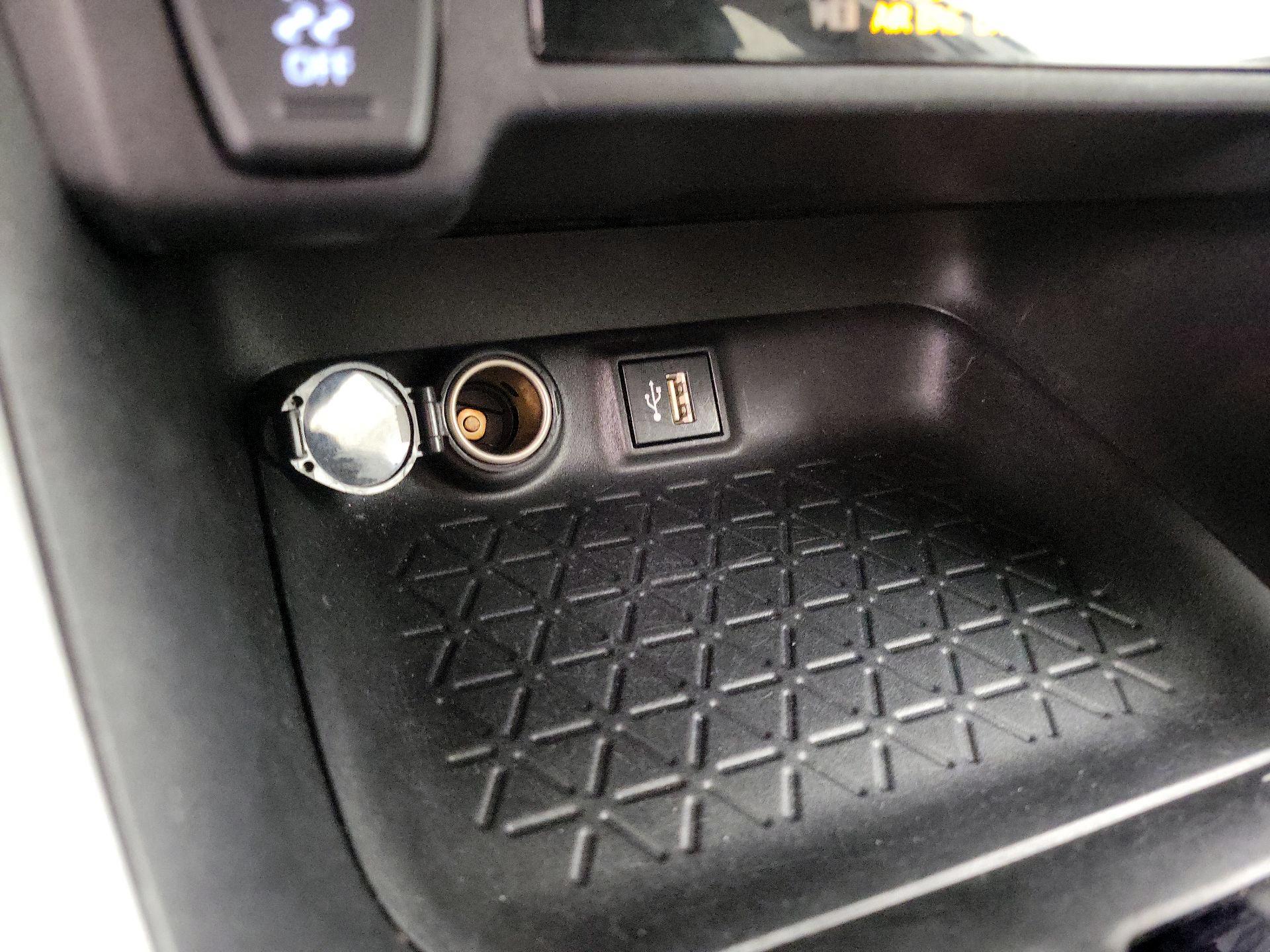 Thumbnail: 2024 Toyota RAV4 - 18