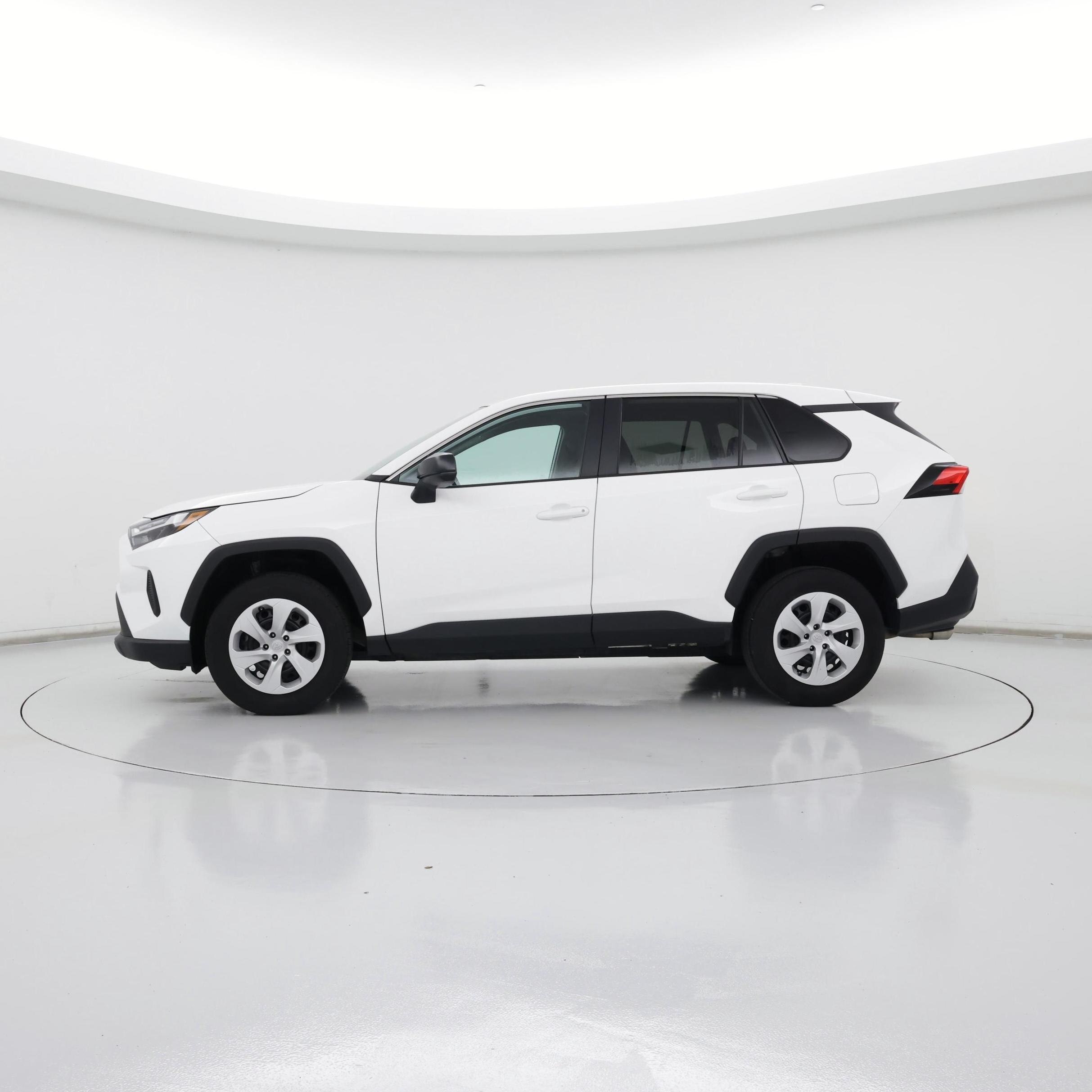 Thumbnail: 2024 Toyota RAV4 - 3