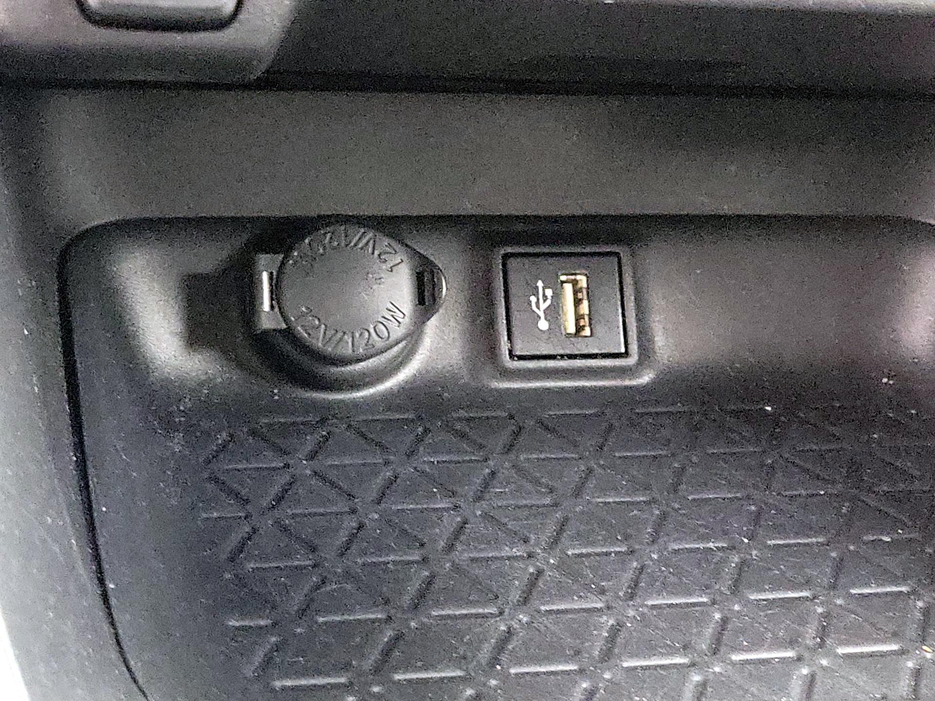 Thumbnail: 2024 Toyota RAV4 - 18