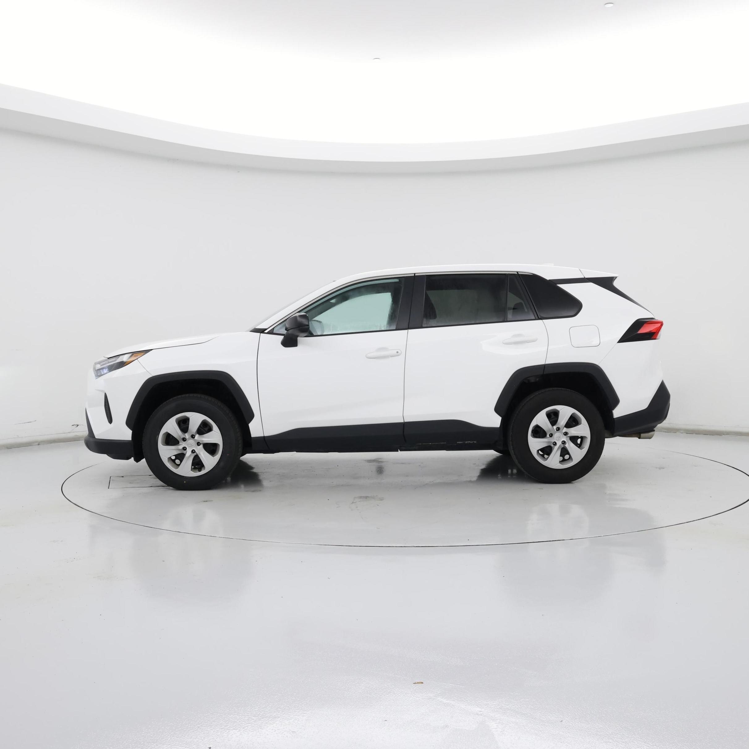 Thumbnail: 2024 Toyota RAV4 - 3