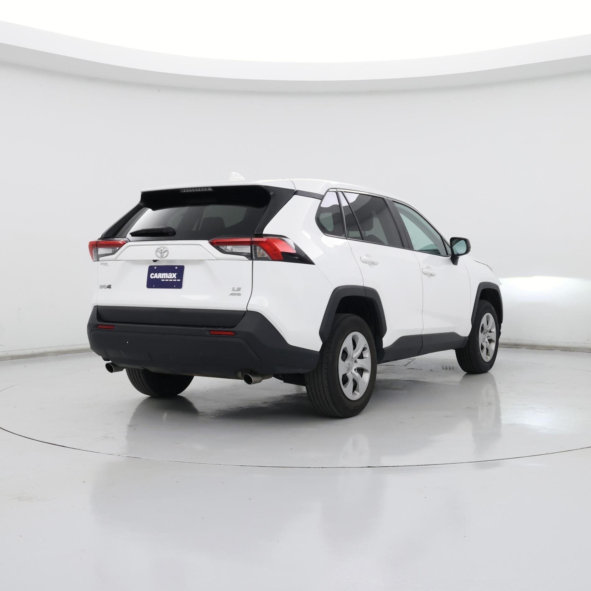 Thumbnail: 2024 Toyota RAV4 - 8
