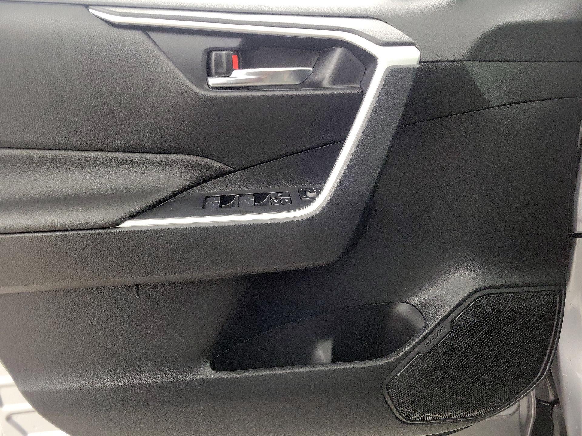 Thumbnail: 2024 Toyota RAV4 - 12