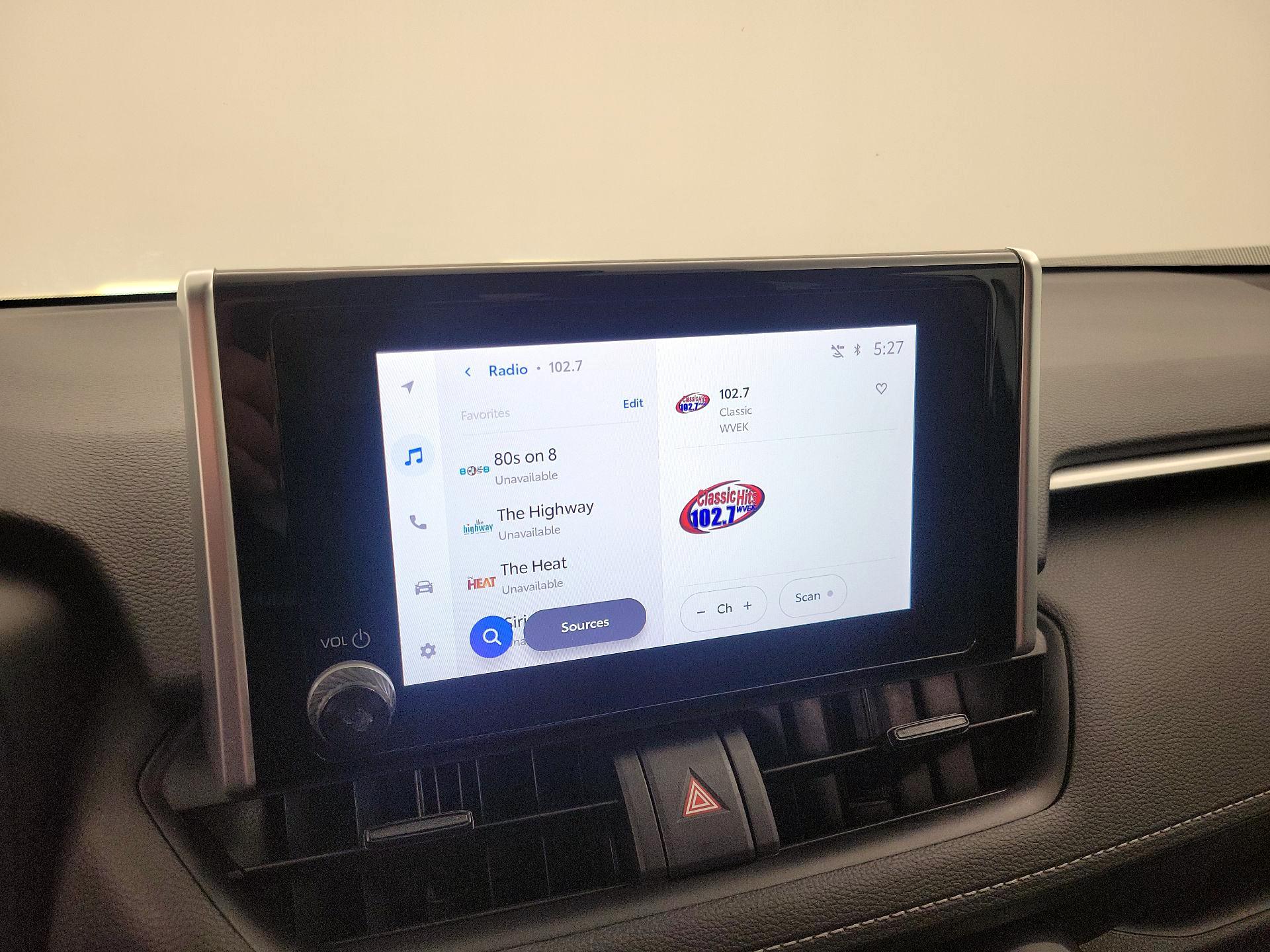 Thumbnail: 2023 Toyota RAV4 - 15