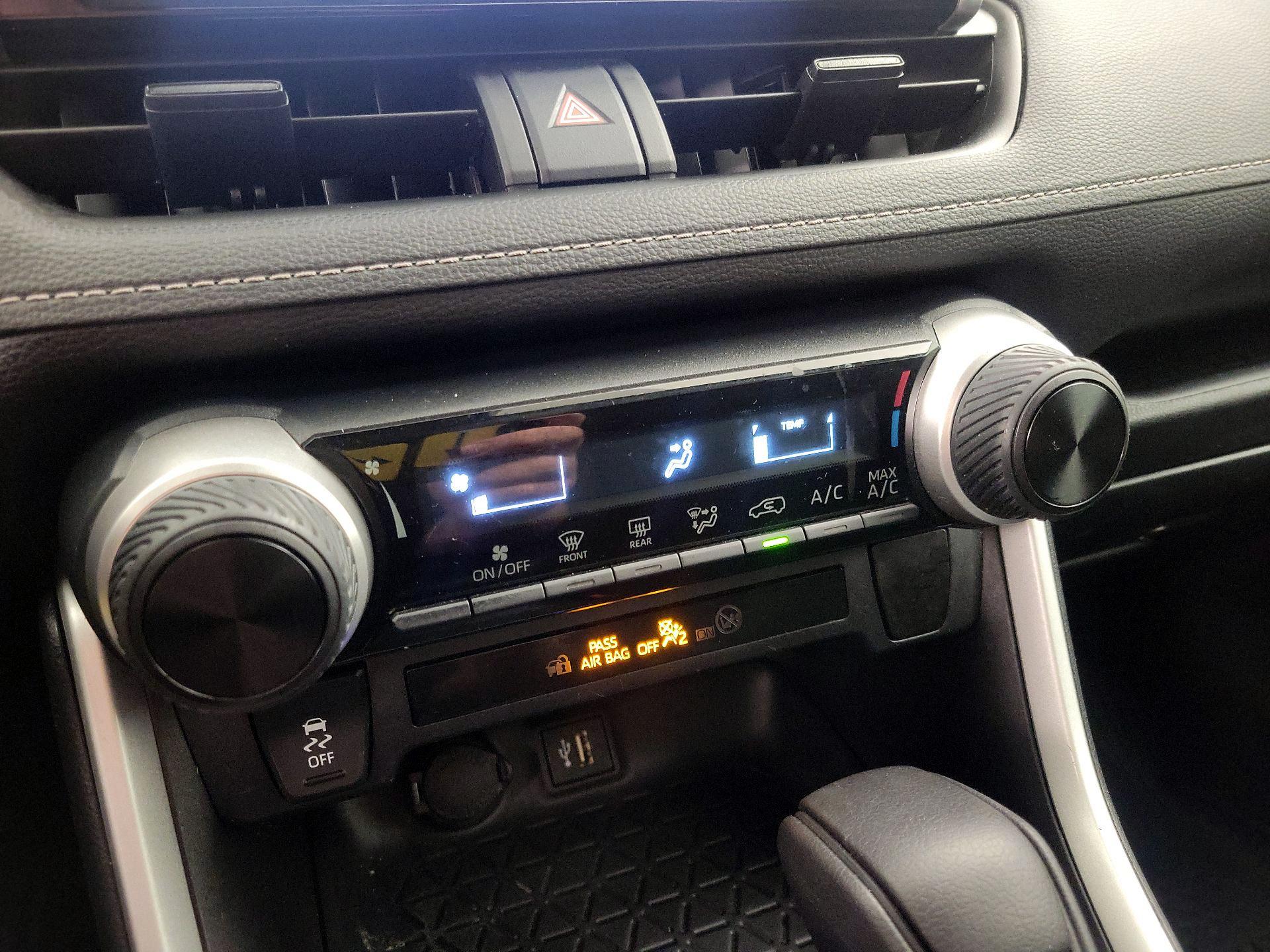 Thumbnail: 2023 Toyota RAV4 - 16