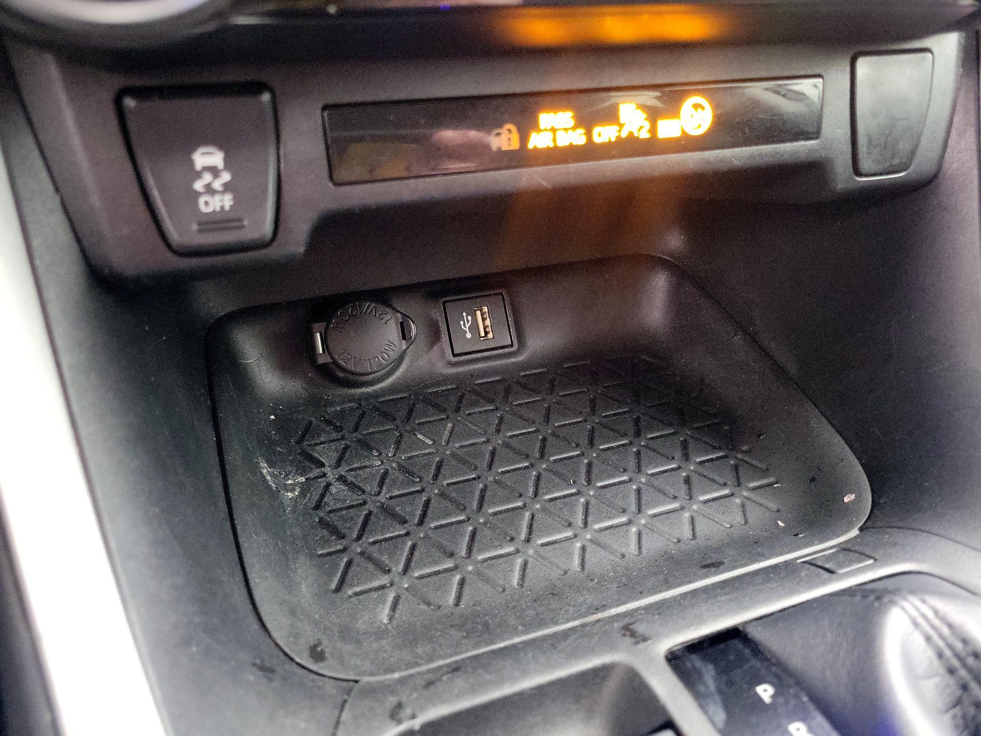 Thumbnail: 2023 Toyota RAV4 - 18