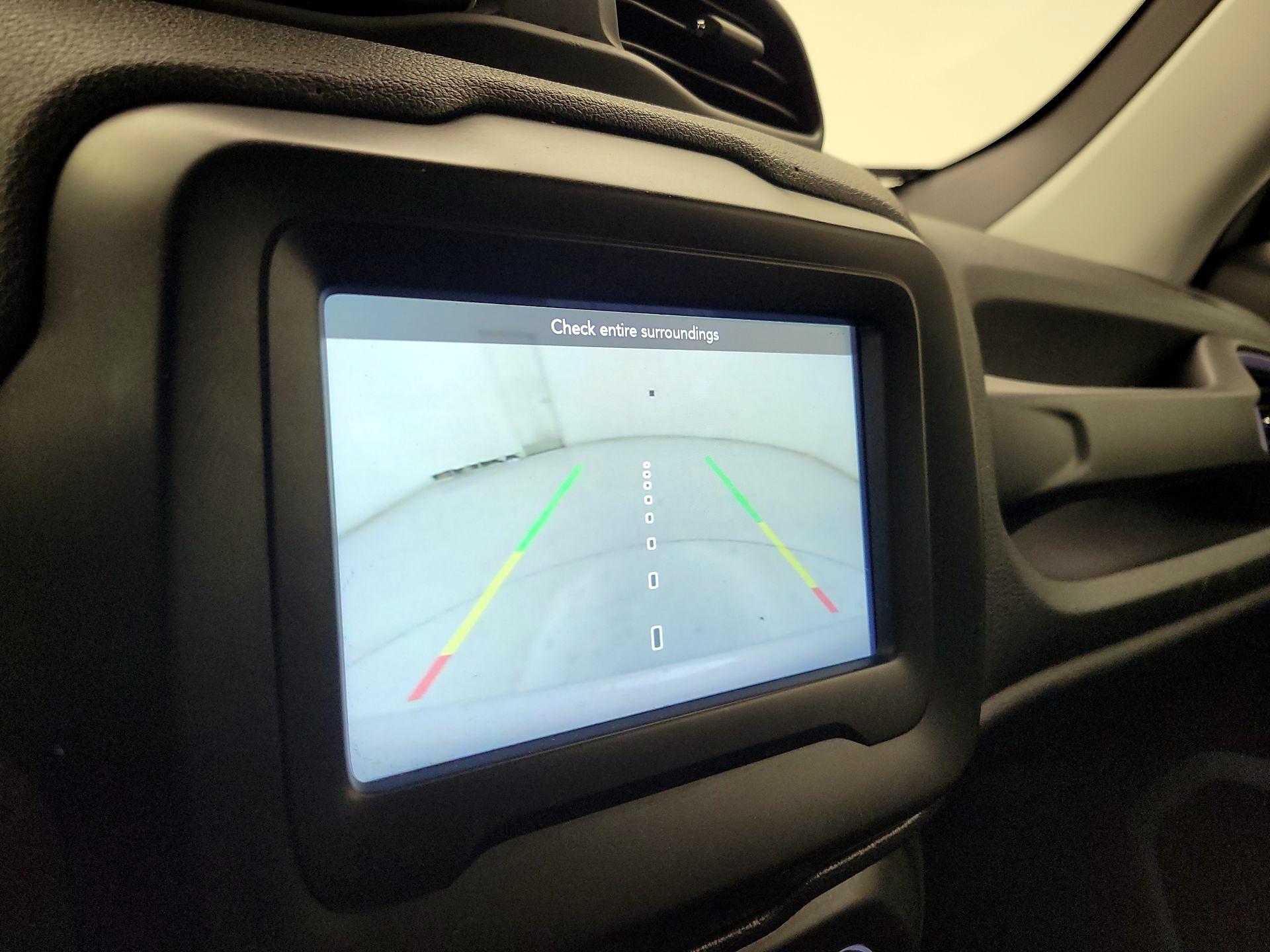 Thumbnail: 2021 Jeep Renegade - 14