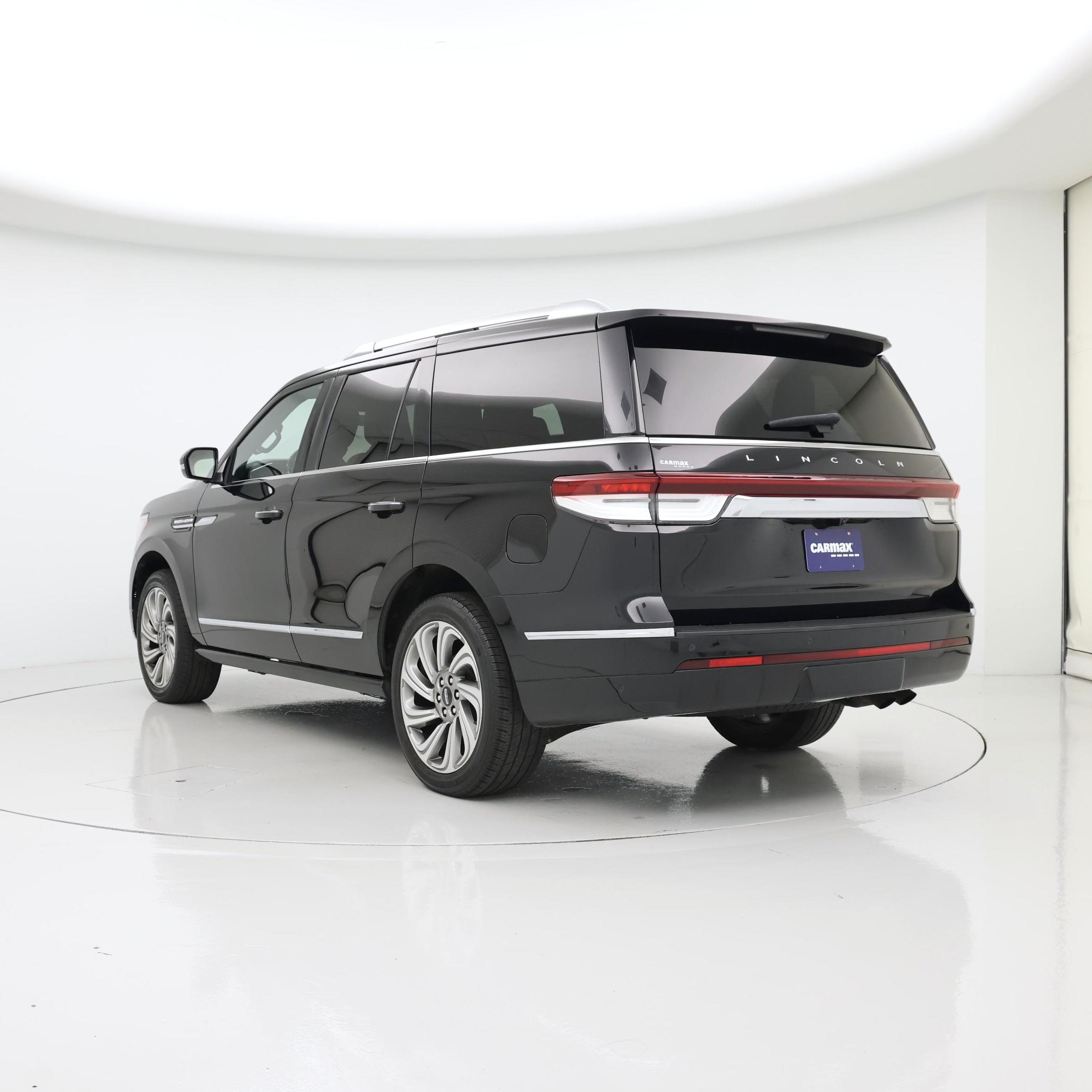 Thumbnail: 2023 Lincoln Navigator - 2