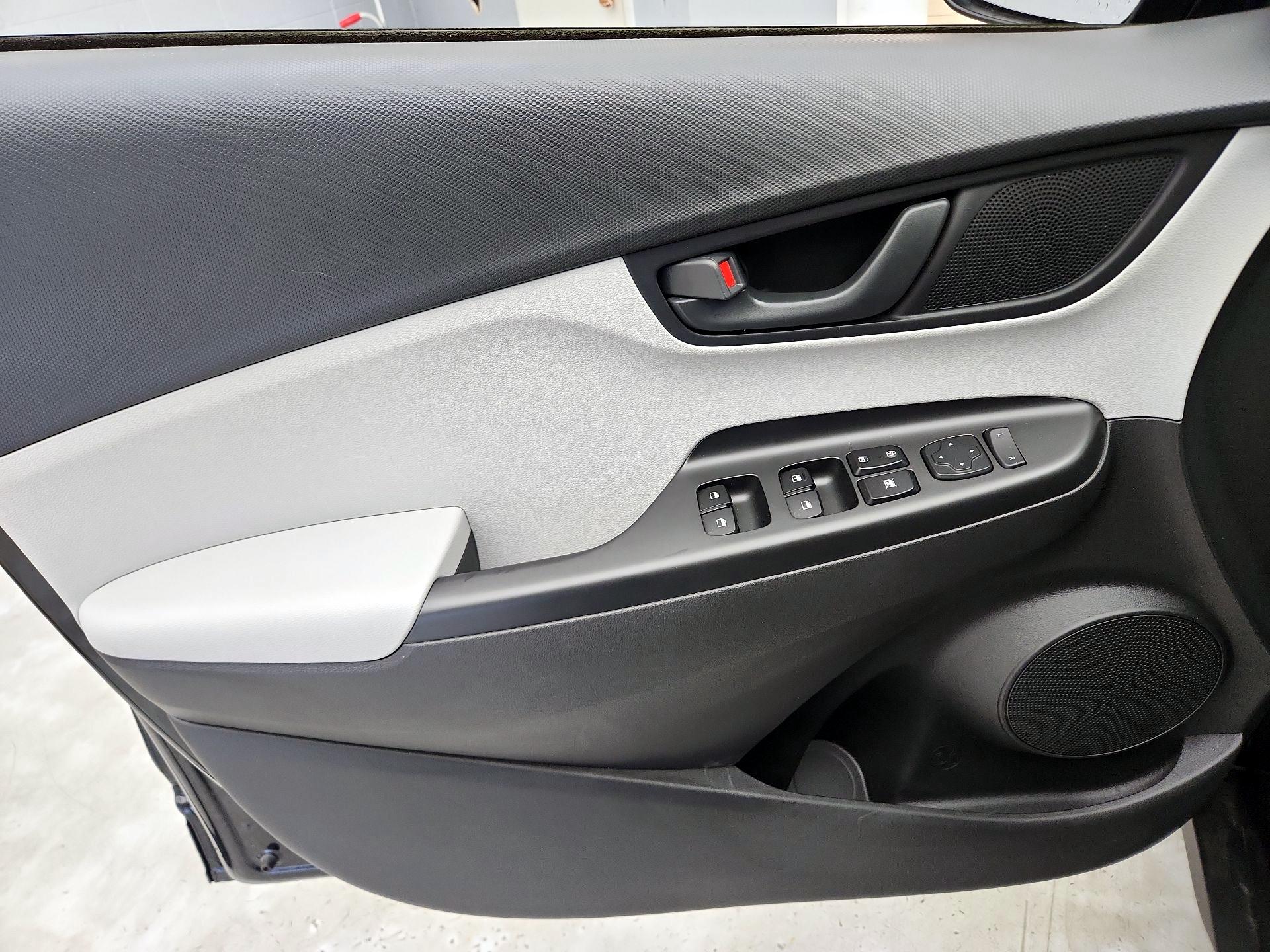 Thumbnail: 2023 Hyundai Kona - 12