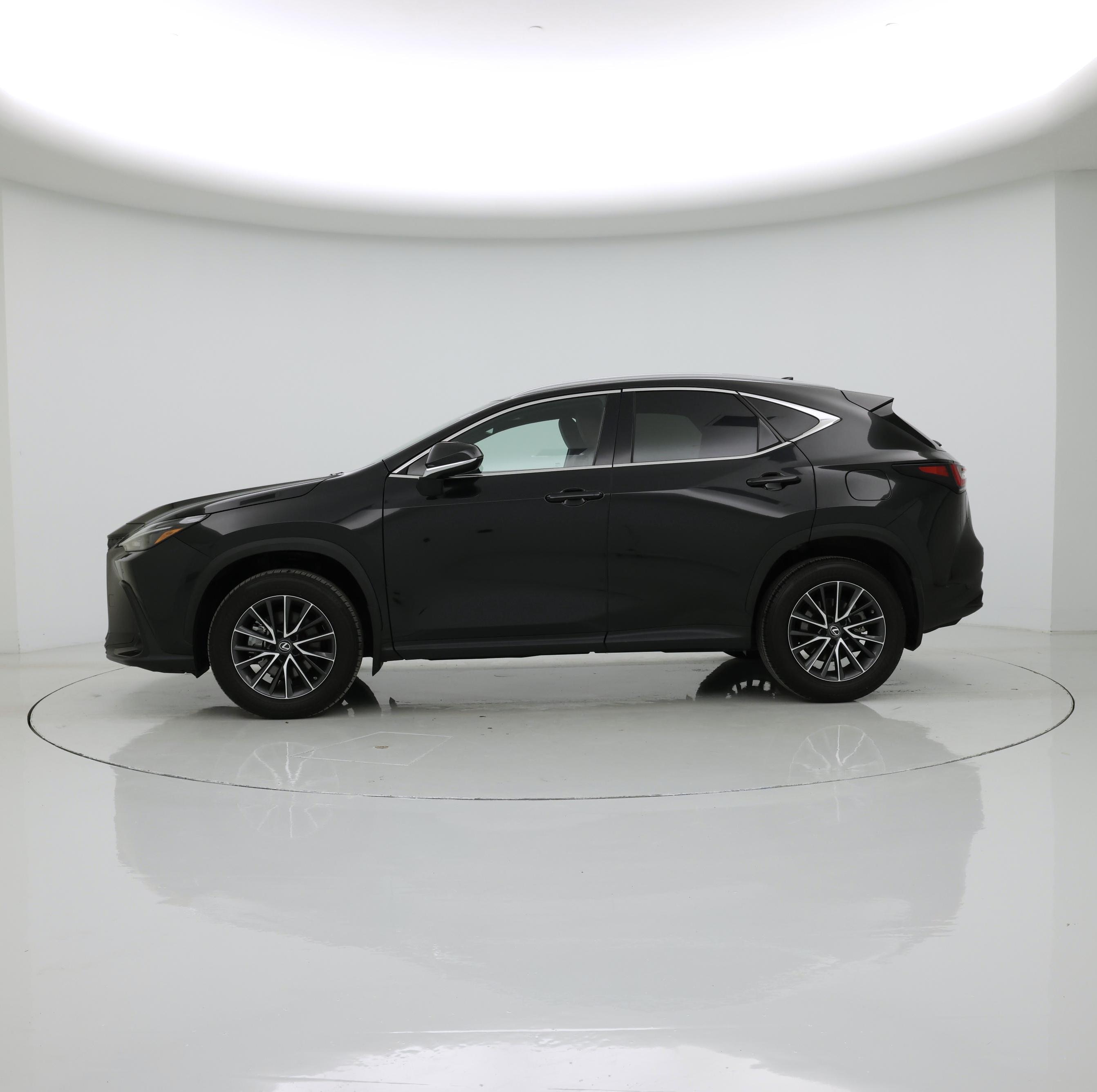 Thumbnail: 2022 Lexus NX - 3