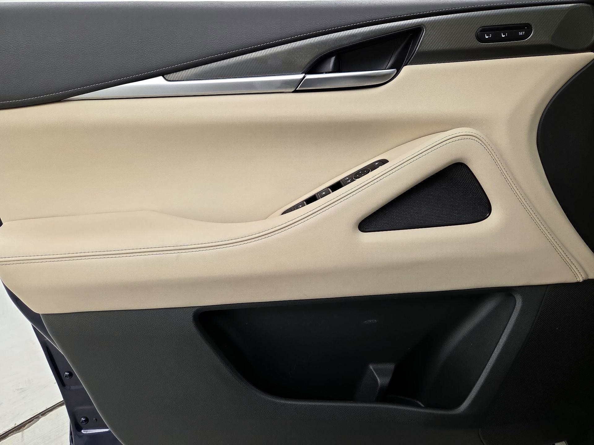 Thumbnail: 2023 INFINITI QX60 - 12