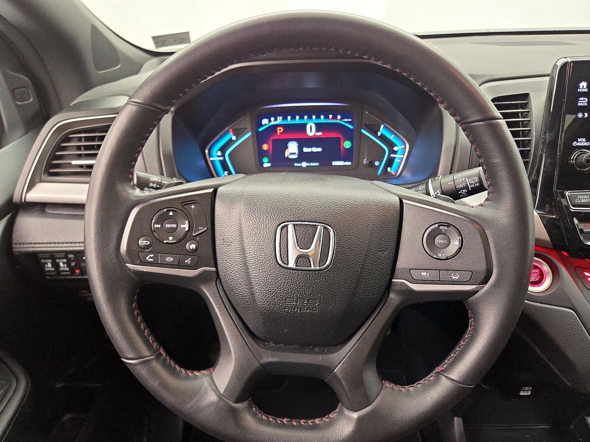 Thumbnail: 2023 Honda Odyssey - 10