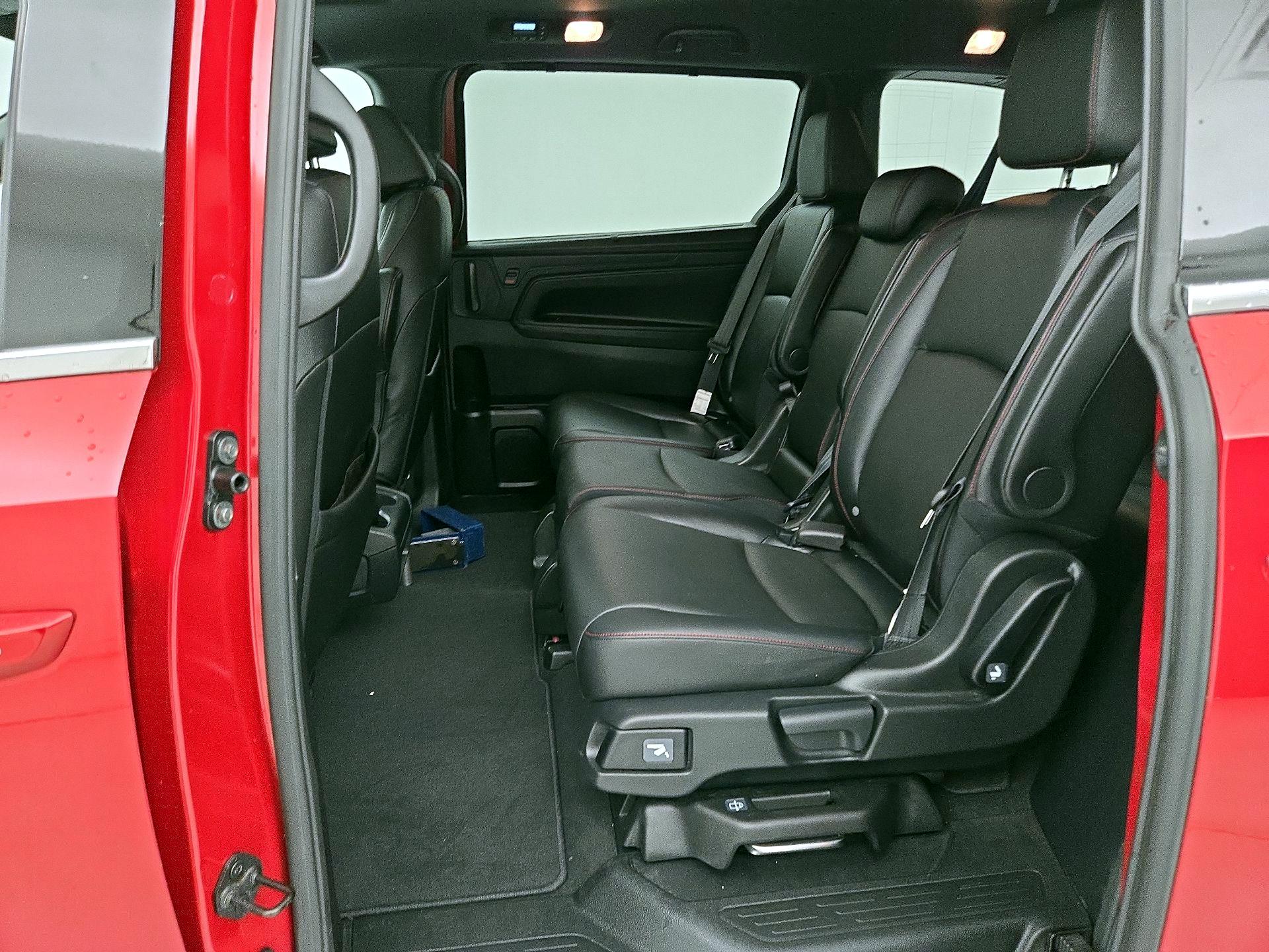 Thumbnail: 2023 Honda Odyssey - 20