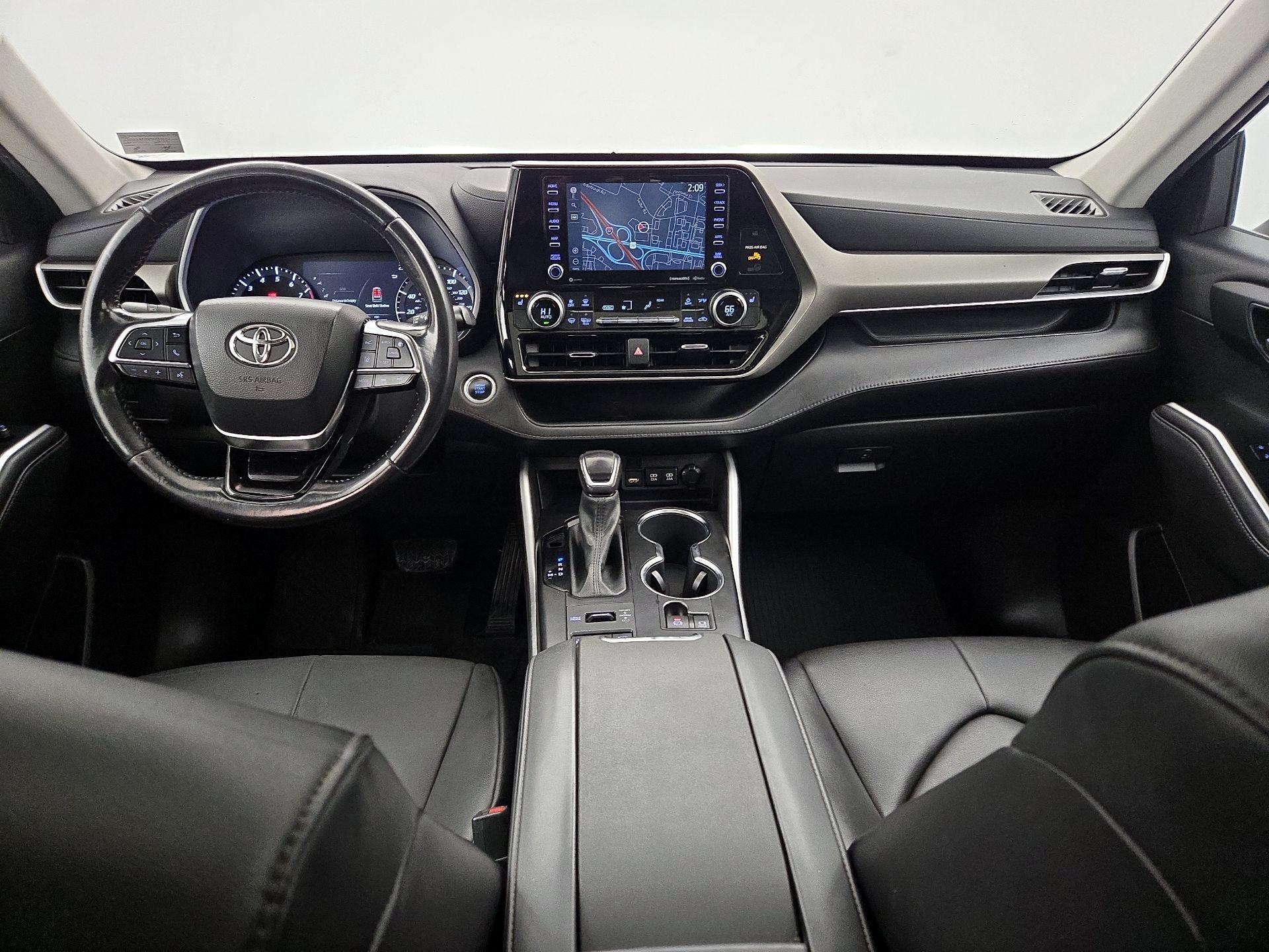 Thumbnail: 2021 Toyota Highlander - 9