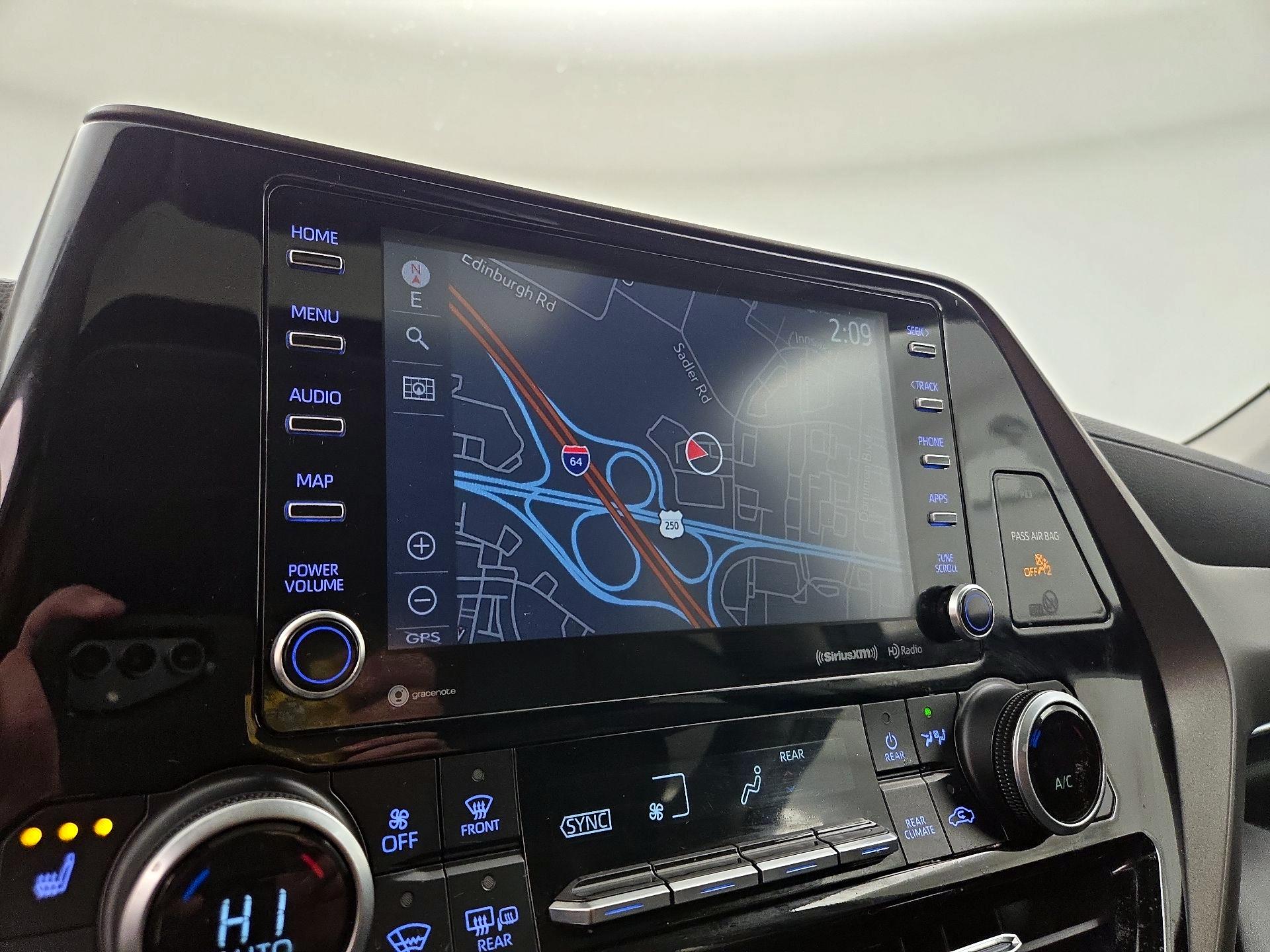 Thumbnail: 2021 Toyota Highlander - 14