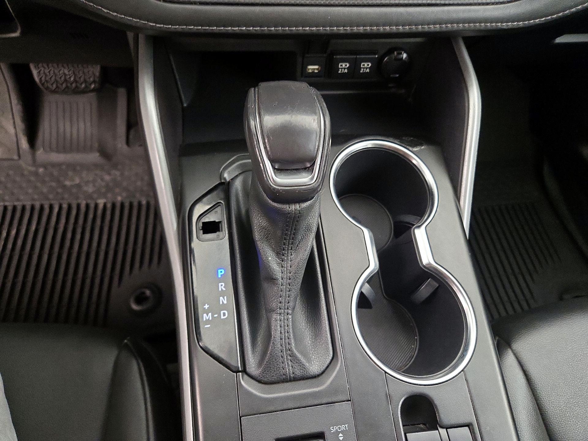 Thumbnail: 2021 Toyota Highlander - 18