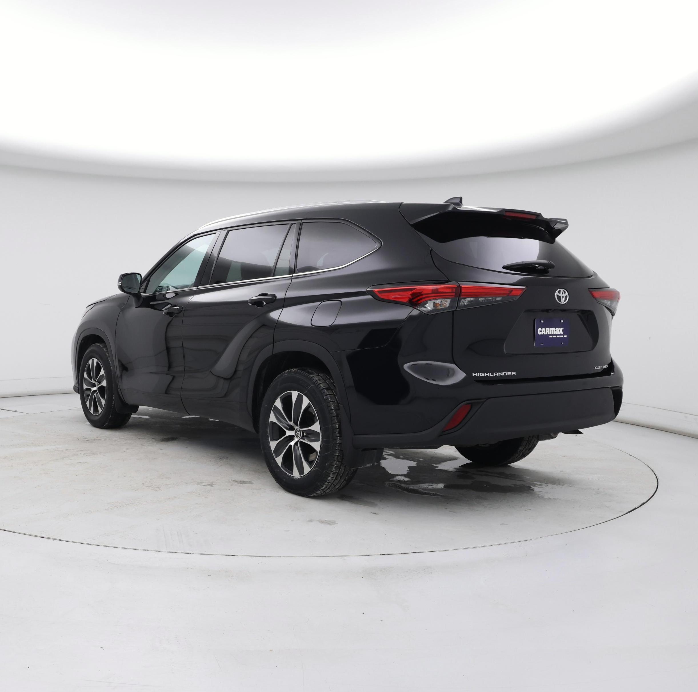 Thumbnail: 2021 Toyota Highlander - 2