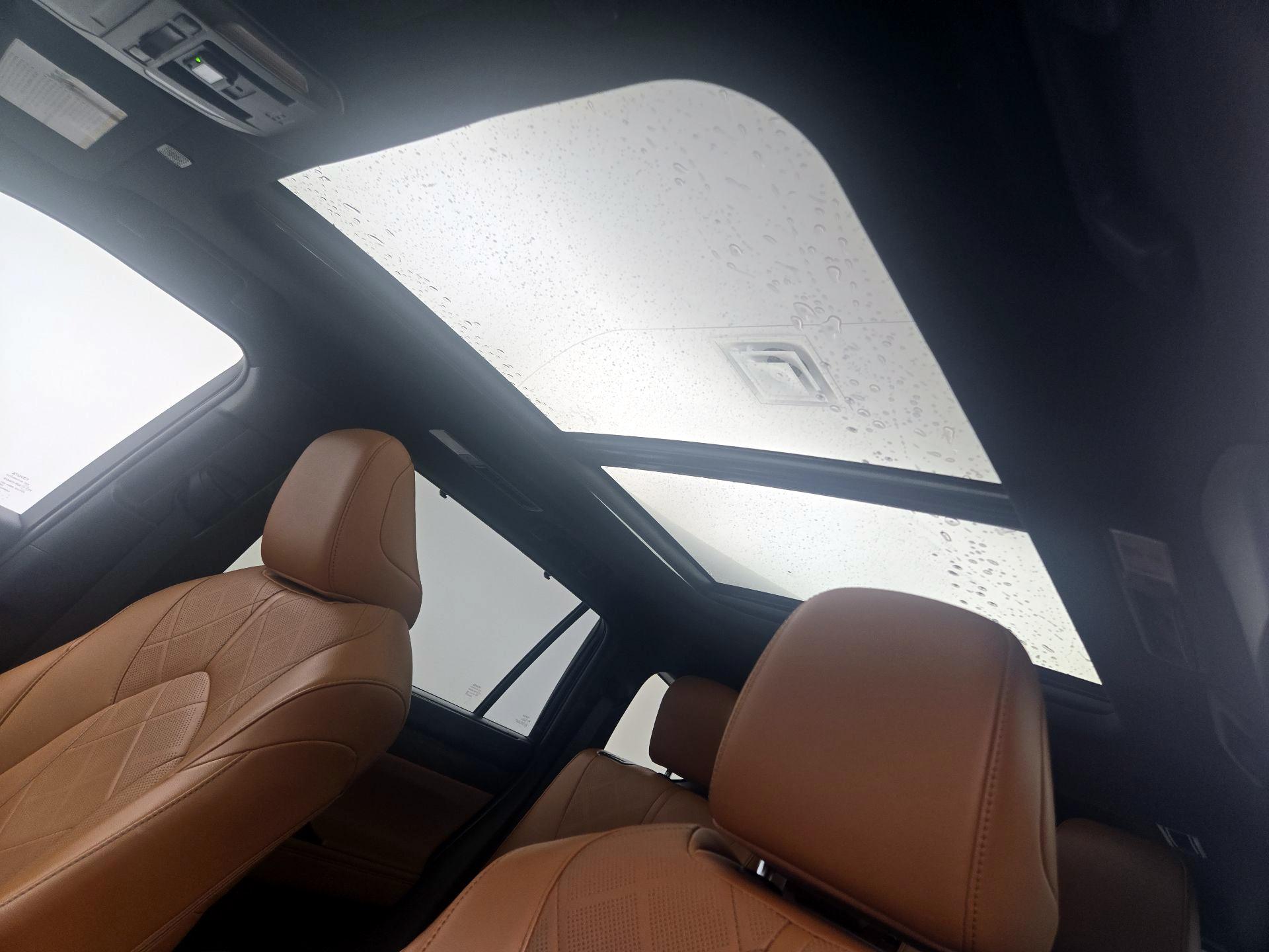 Thumbnail: 2023 Toyota Highlander - 19