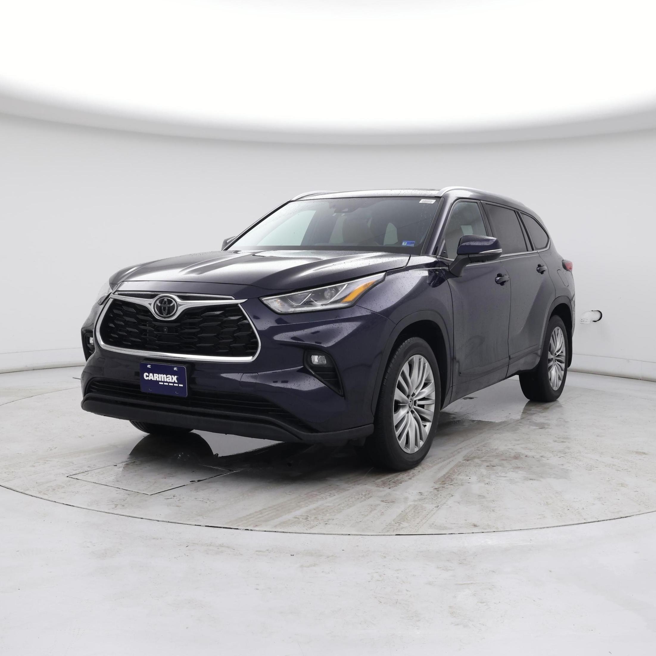 Thumbnail: 2023 Toyota Highlander - 4