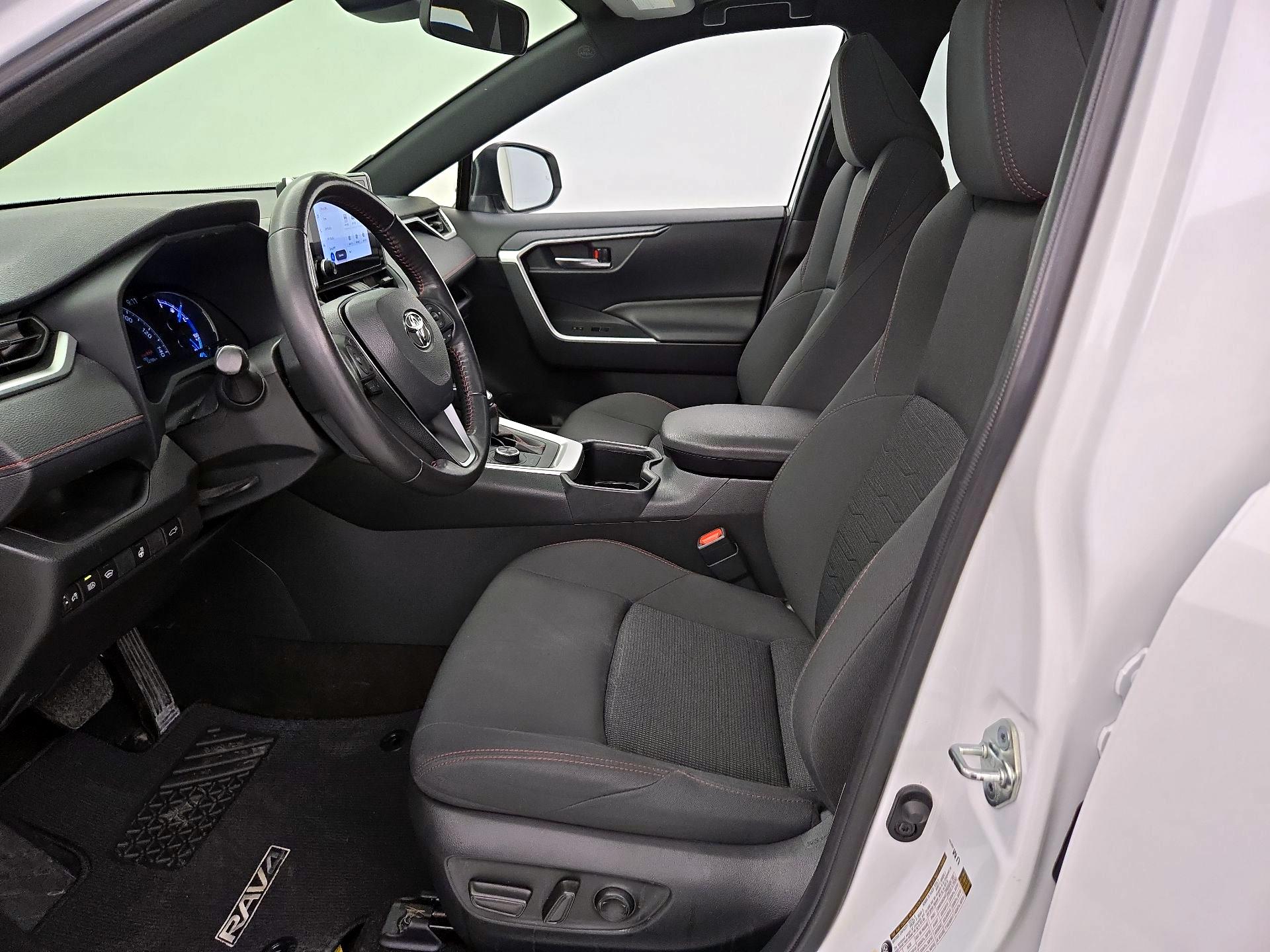 Thumbnail: 2023 Toyota RAV4 - 11