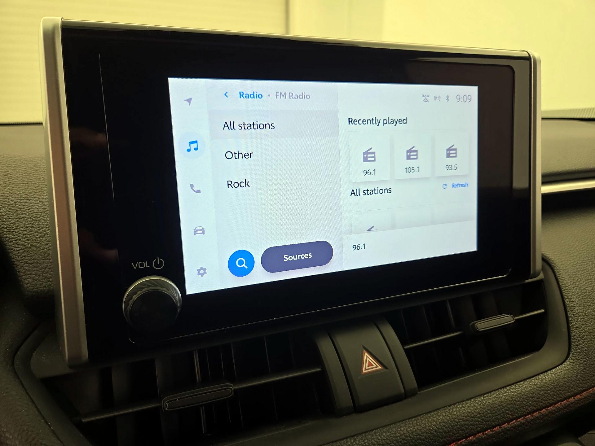 Thumbnail: 2023 Toyota RAV4 - 15