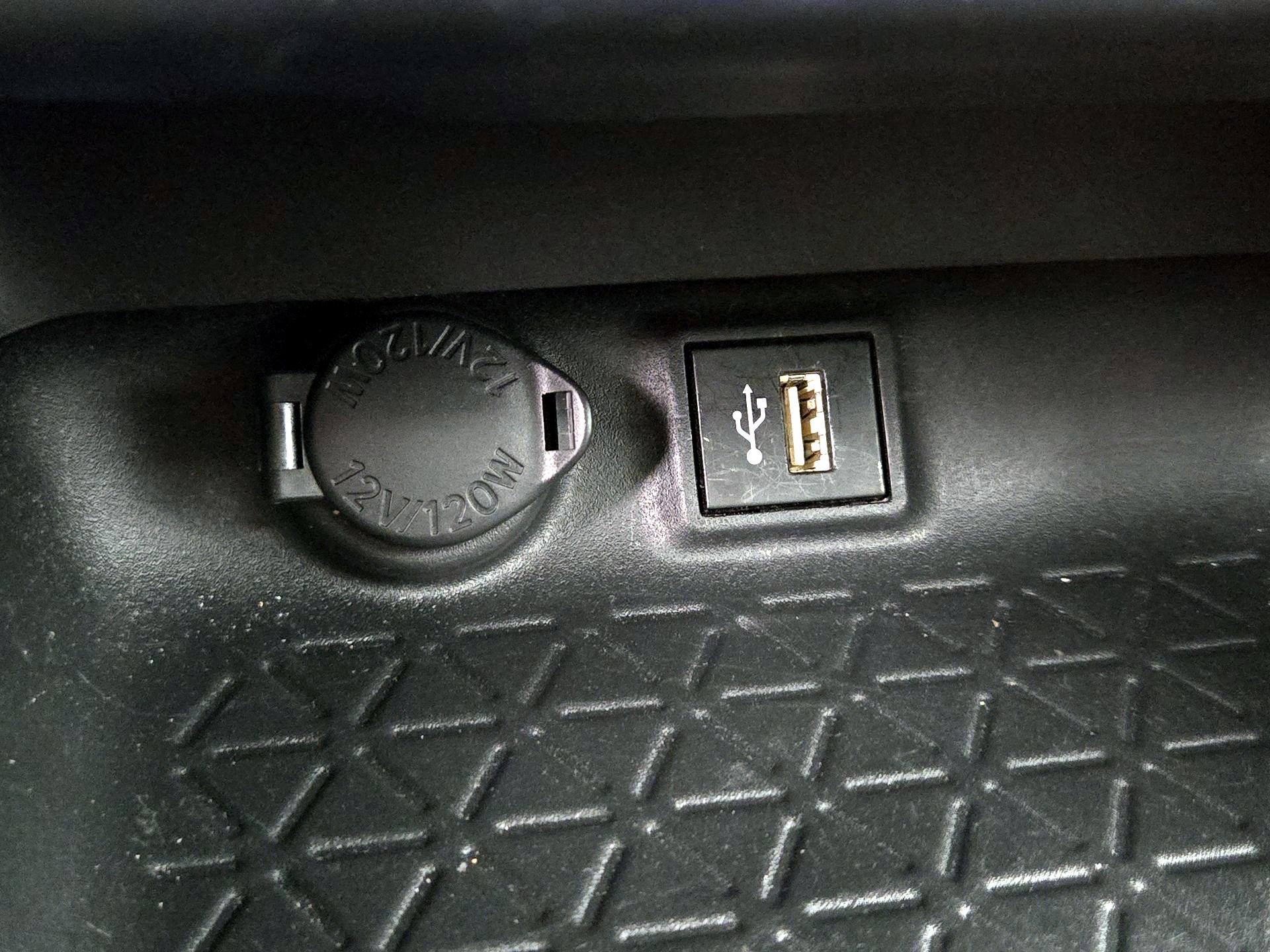 Thumbnail: 2023 Toyota RAV4 - 18