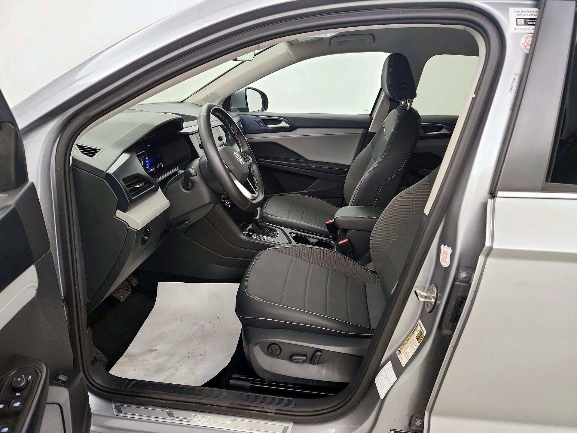 Thumbnail: 2024 Volkswagen Taos - 11