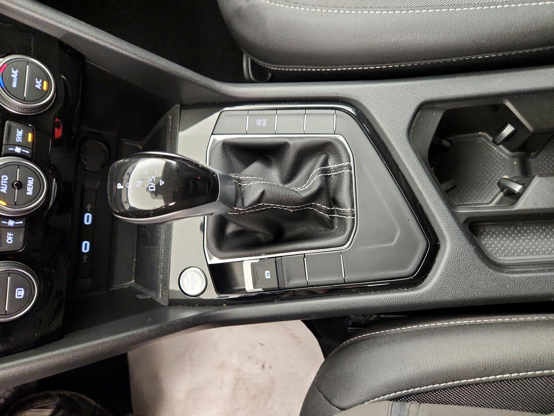 Thumbnail: 2024 Volkswagen Taos - 17