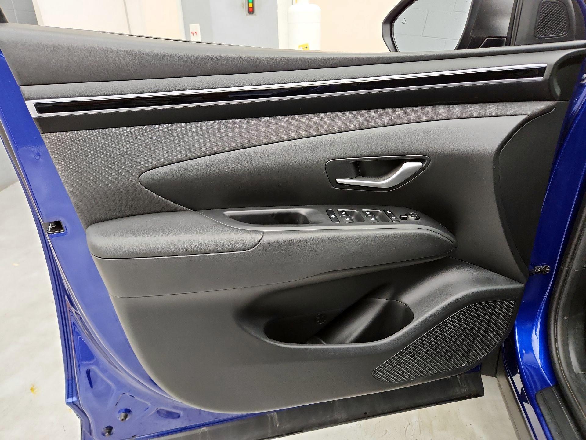 Thumbnail: 2023 Hyundai Tucson - 12