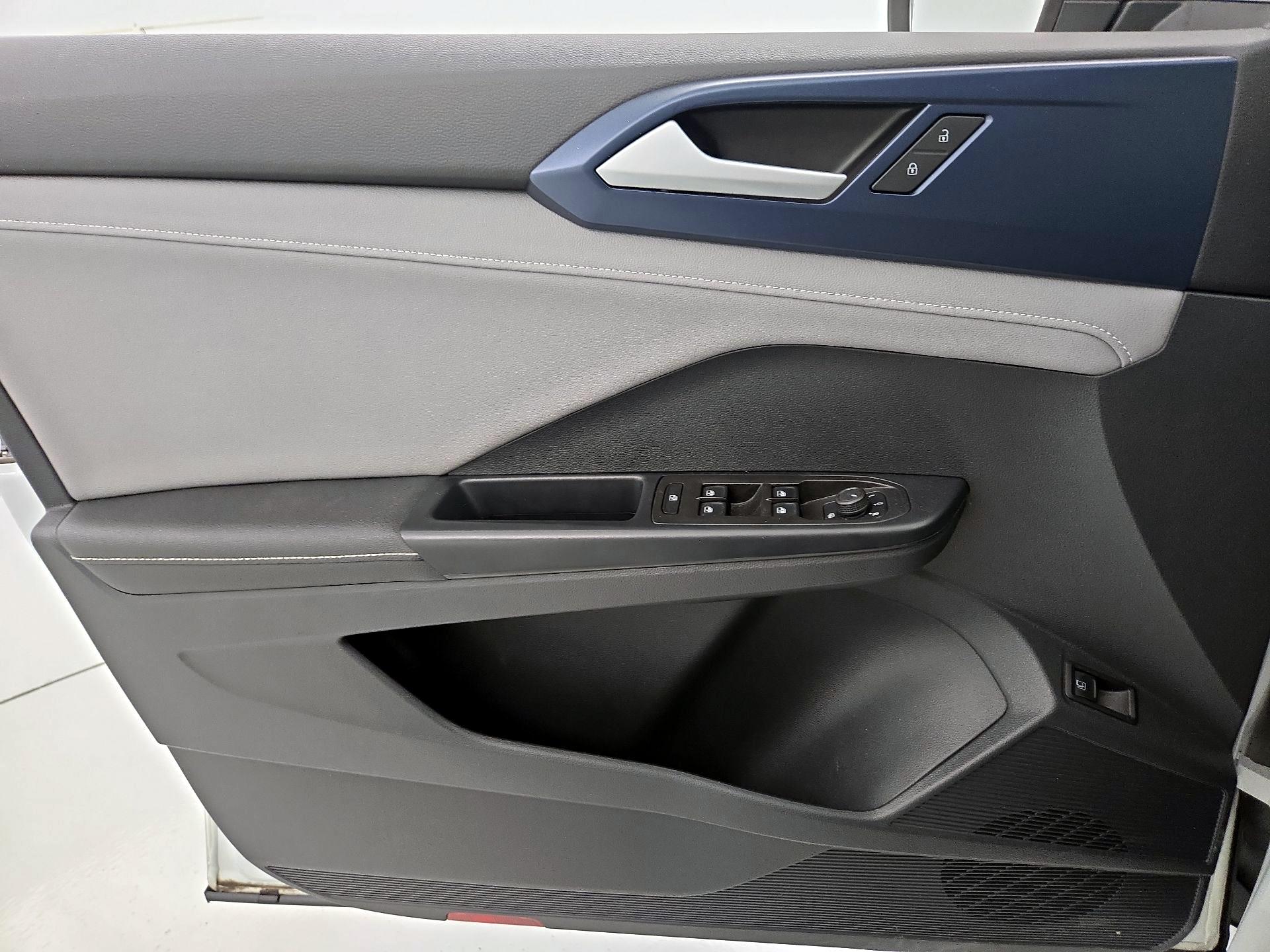 Thumbnail: 2024 Volkswagen Taos - 12