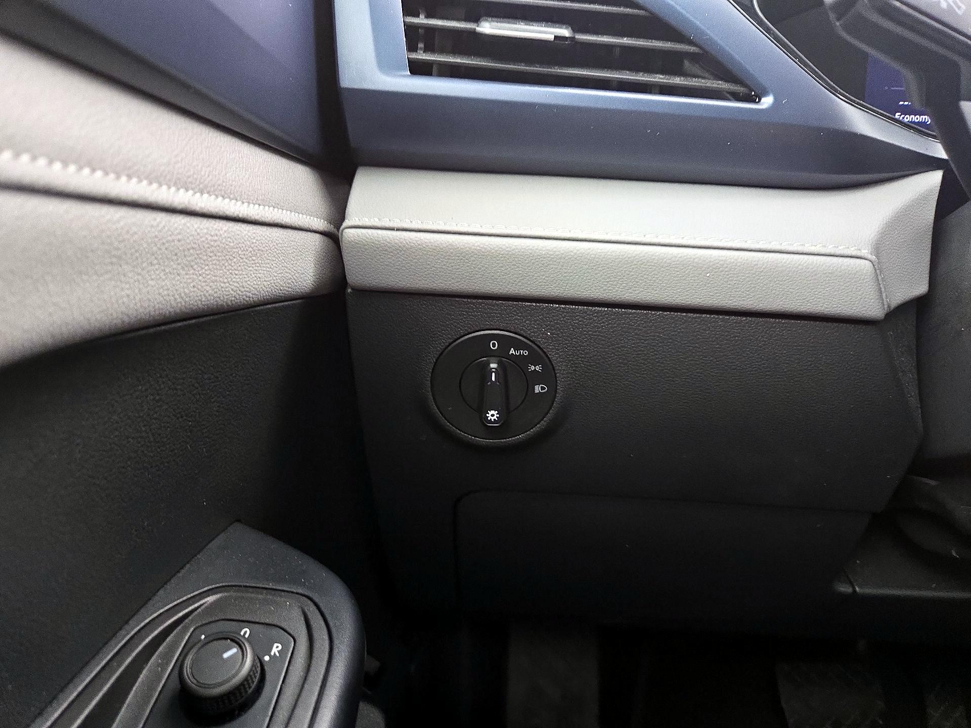 Thumbnail: 2024 Volkswagen Taos - 13