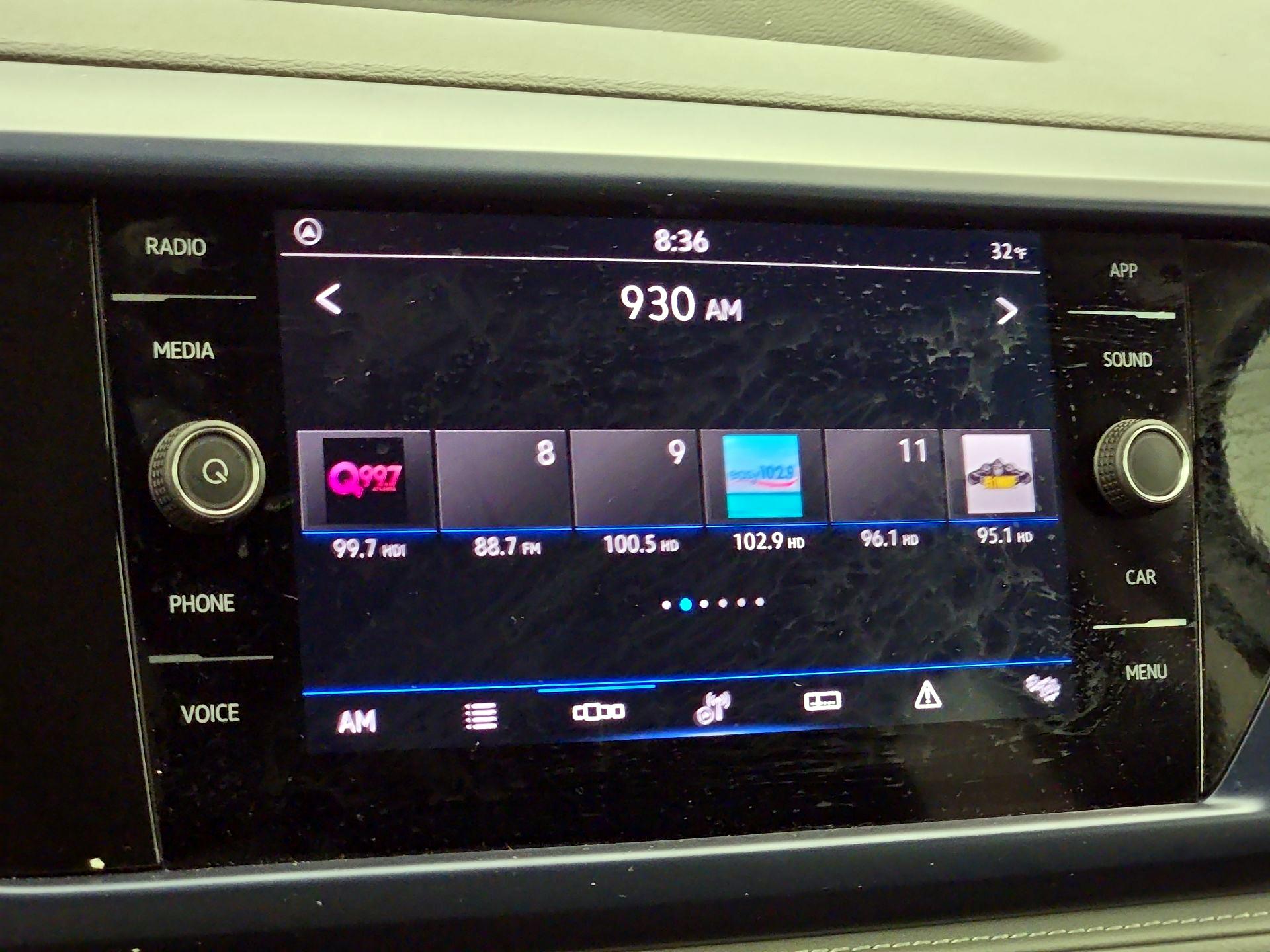 Thumbnail: 2024 Volkswagen Taos - 15