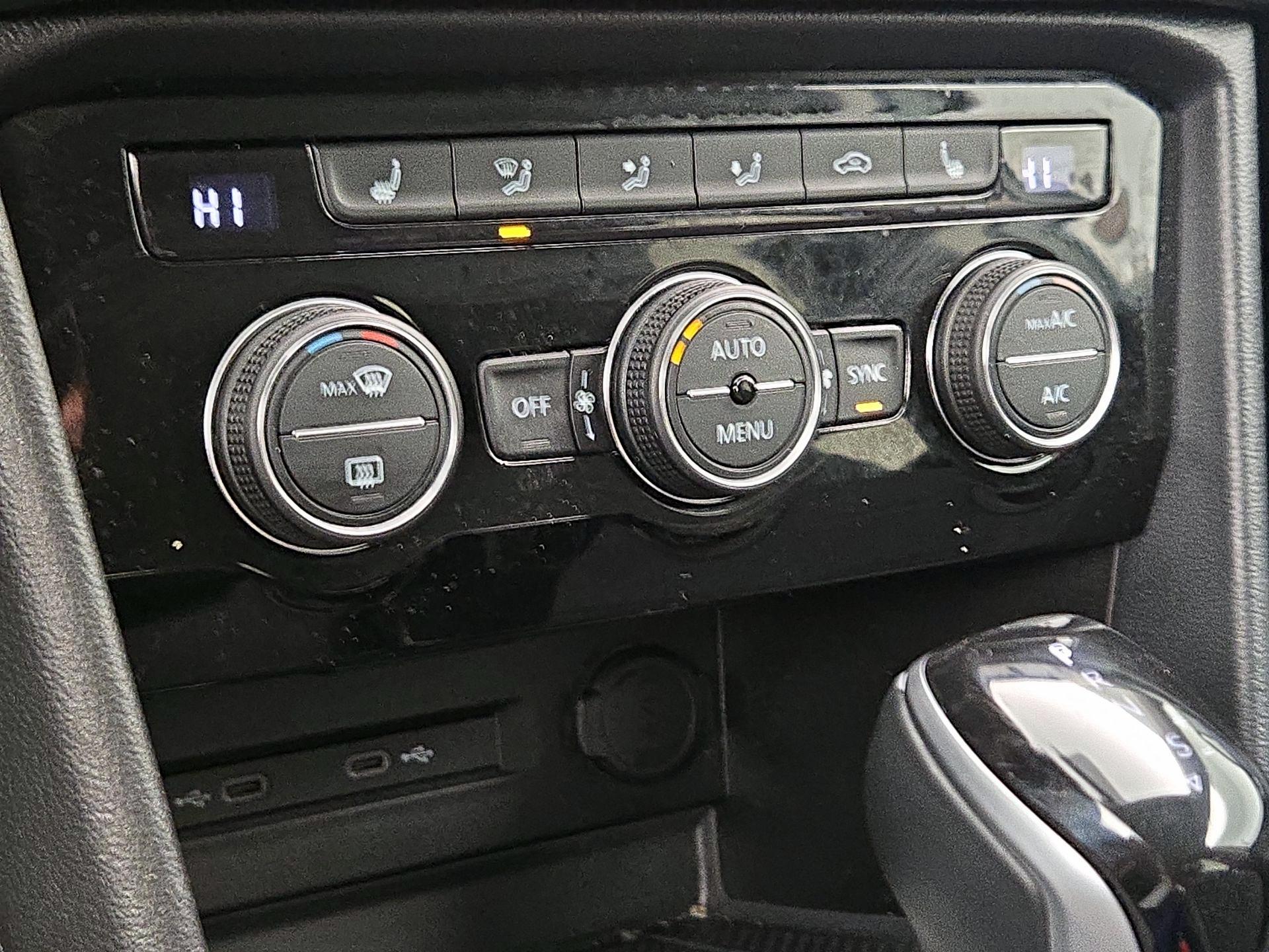 Thumbnail: 2024 Volkswagen Taos - 16