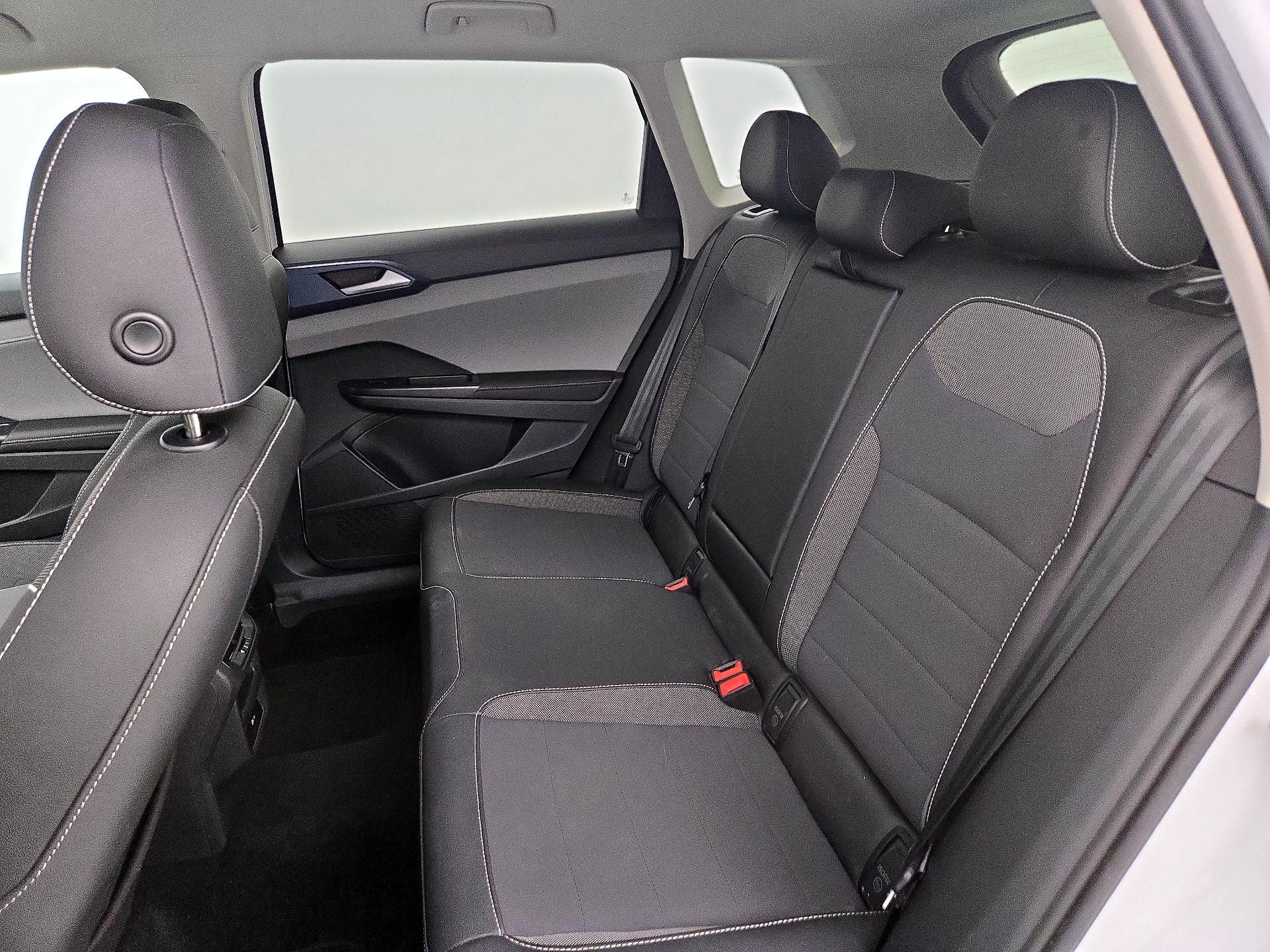 Thumbnail: 2024 Volkswagen Taos - 19