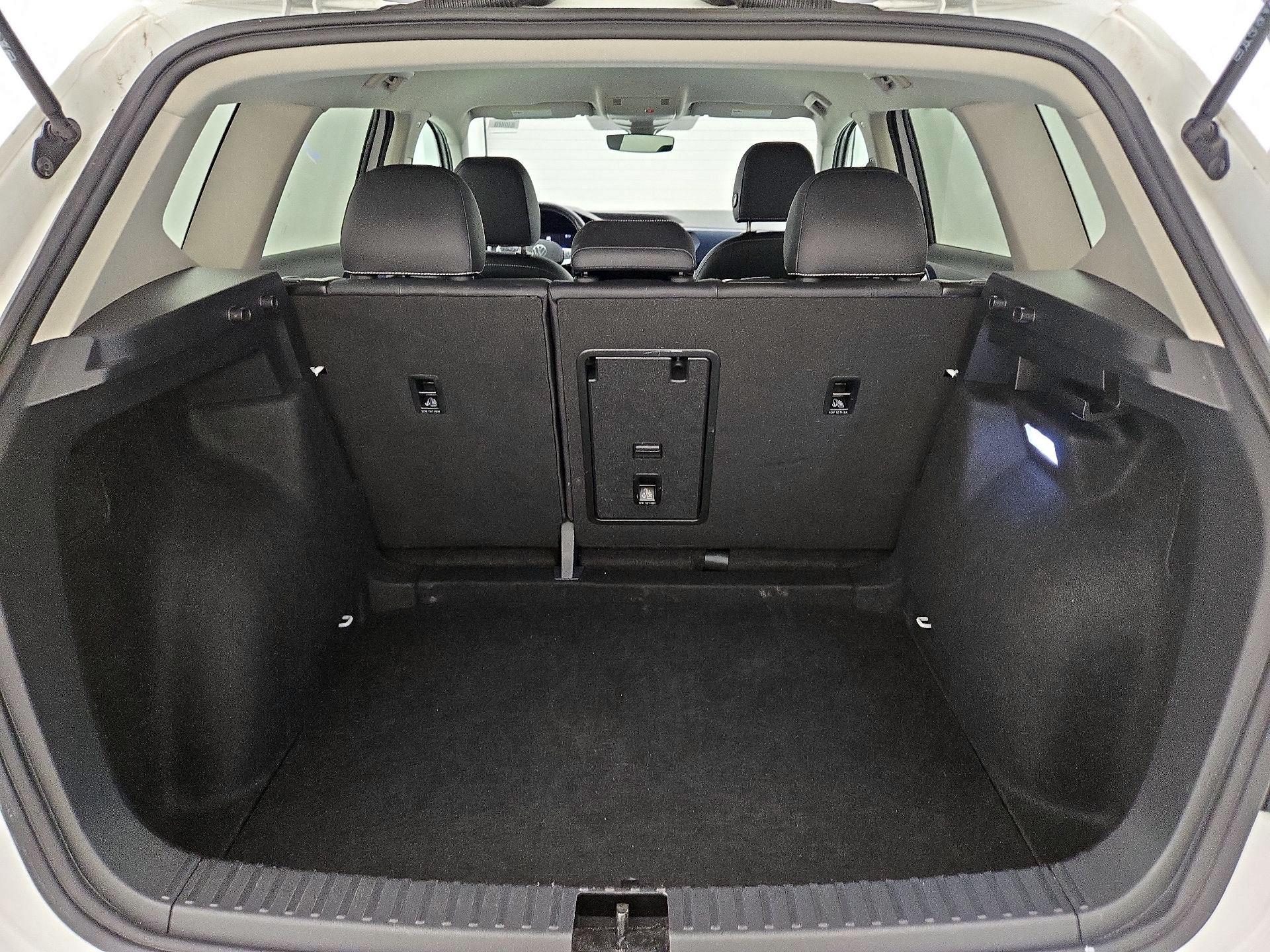 Thumbnail: 2024 Volkswagen Taos - 20