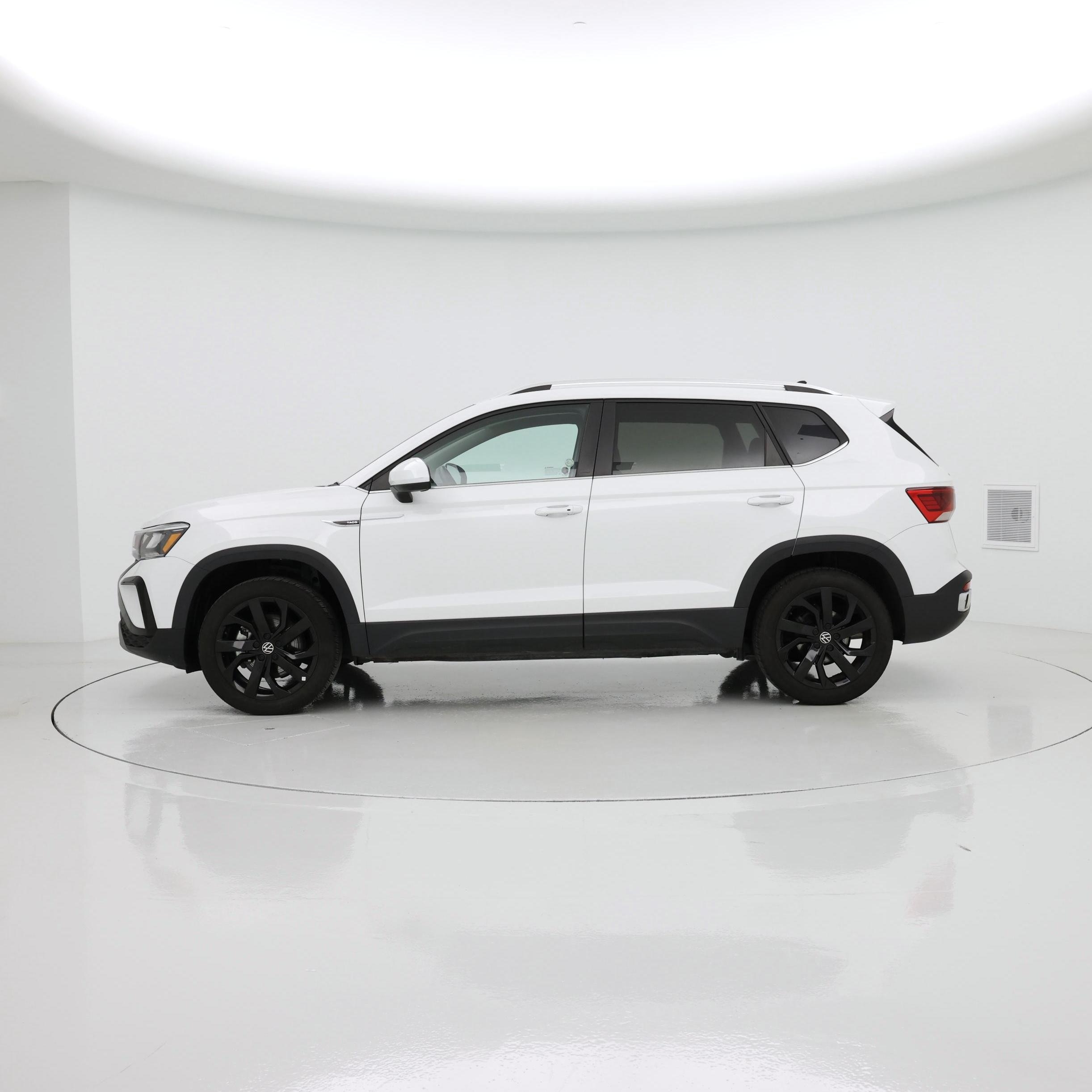 Thumbnail: 2024 Volkswagen Taos - 3