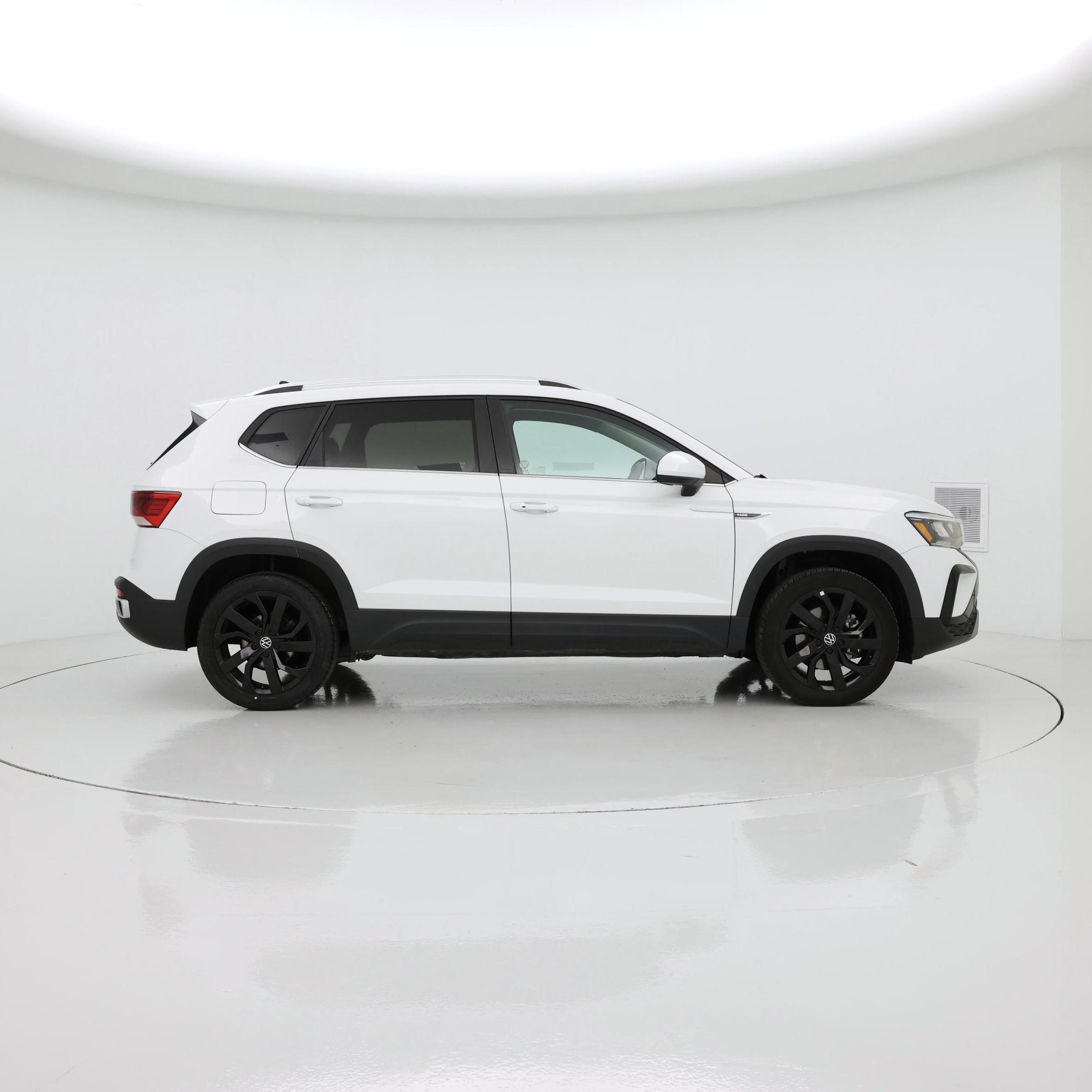 Thumbnail: 2024 Volkswagen Taos - 7