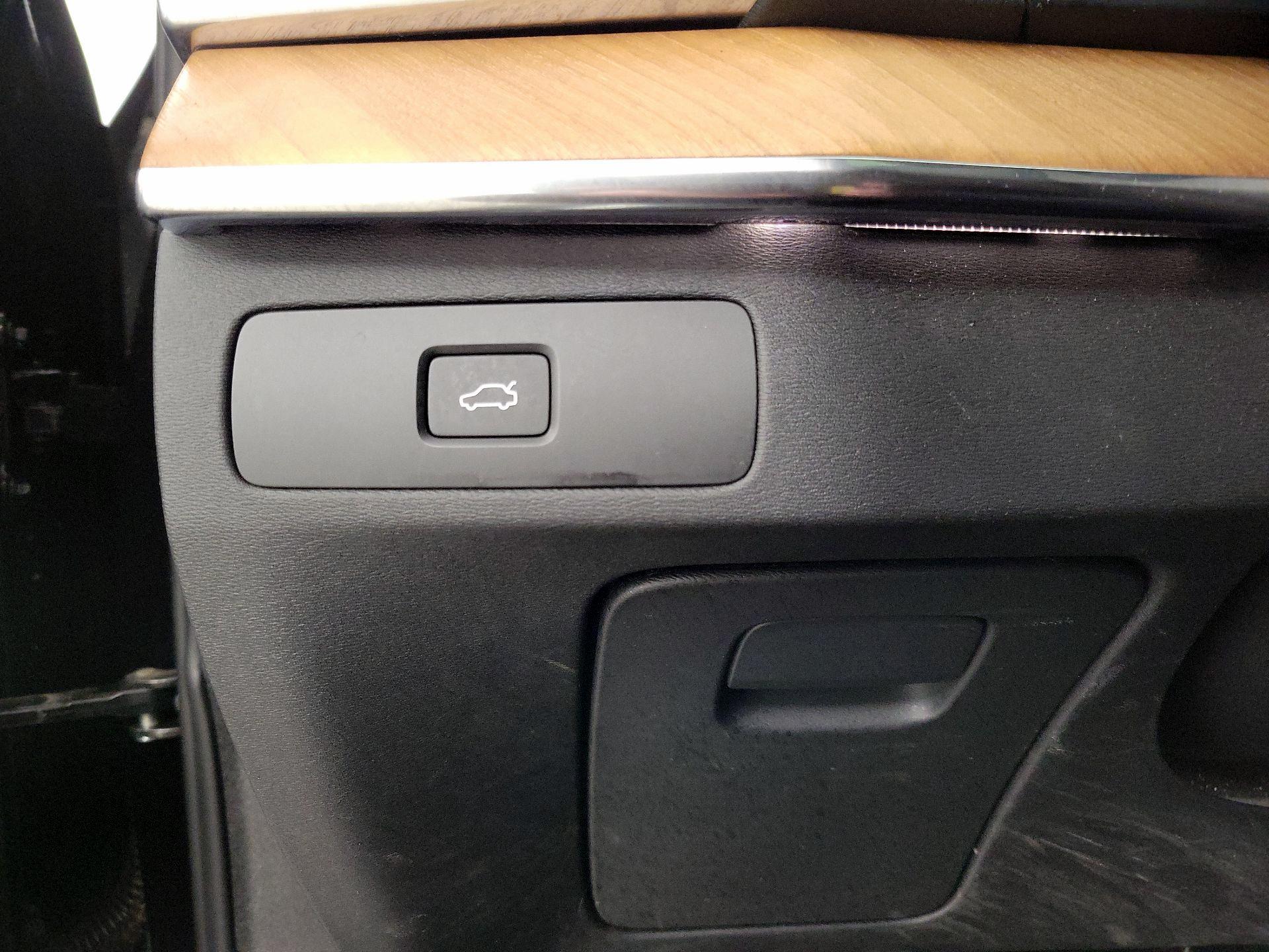 Thumbnail: 2024 Volvo XC90 - 13