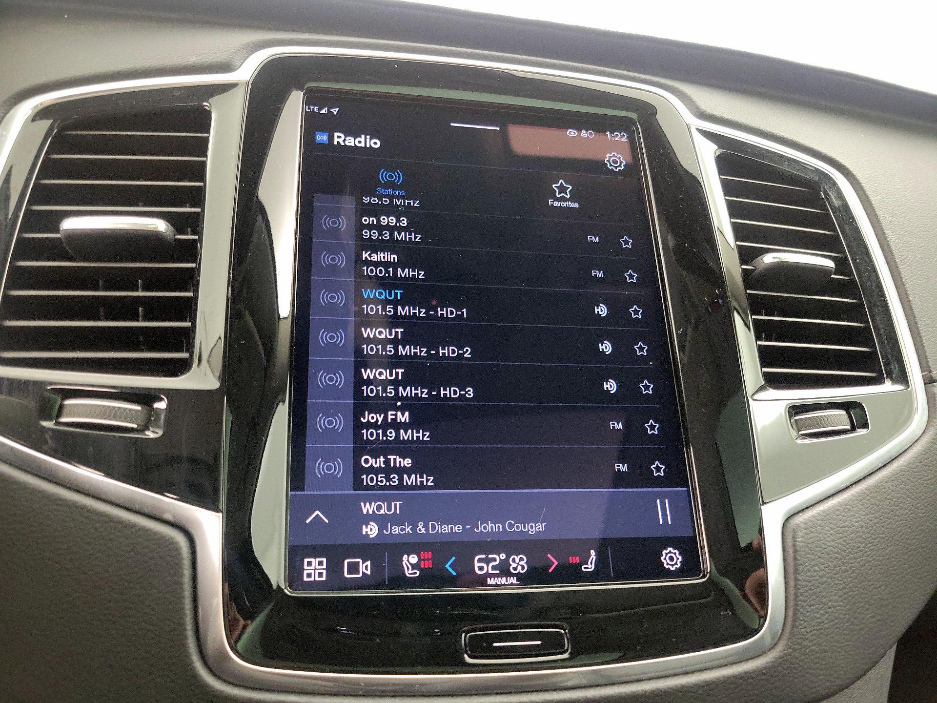 Thumbnail: 2023 Volvo XC90 - 16