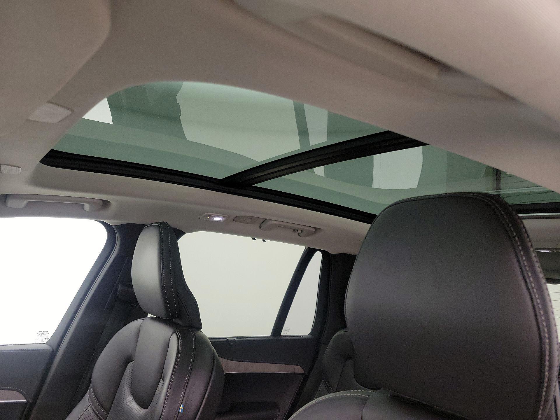 Thumbnail: 2023 Volvo XC90 - 20