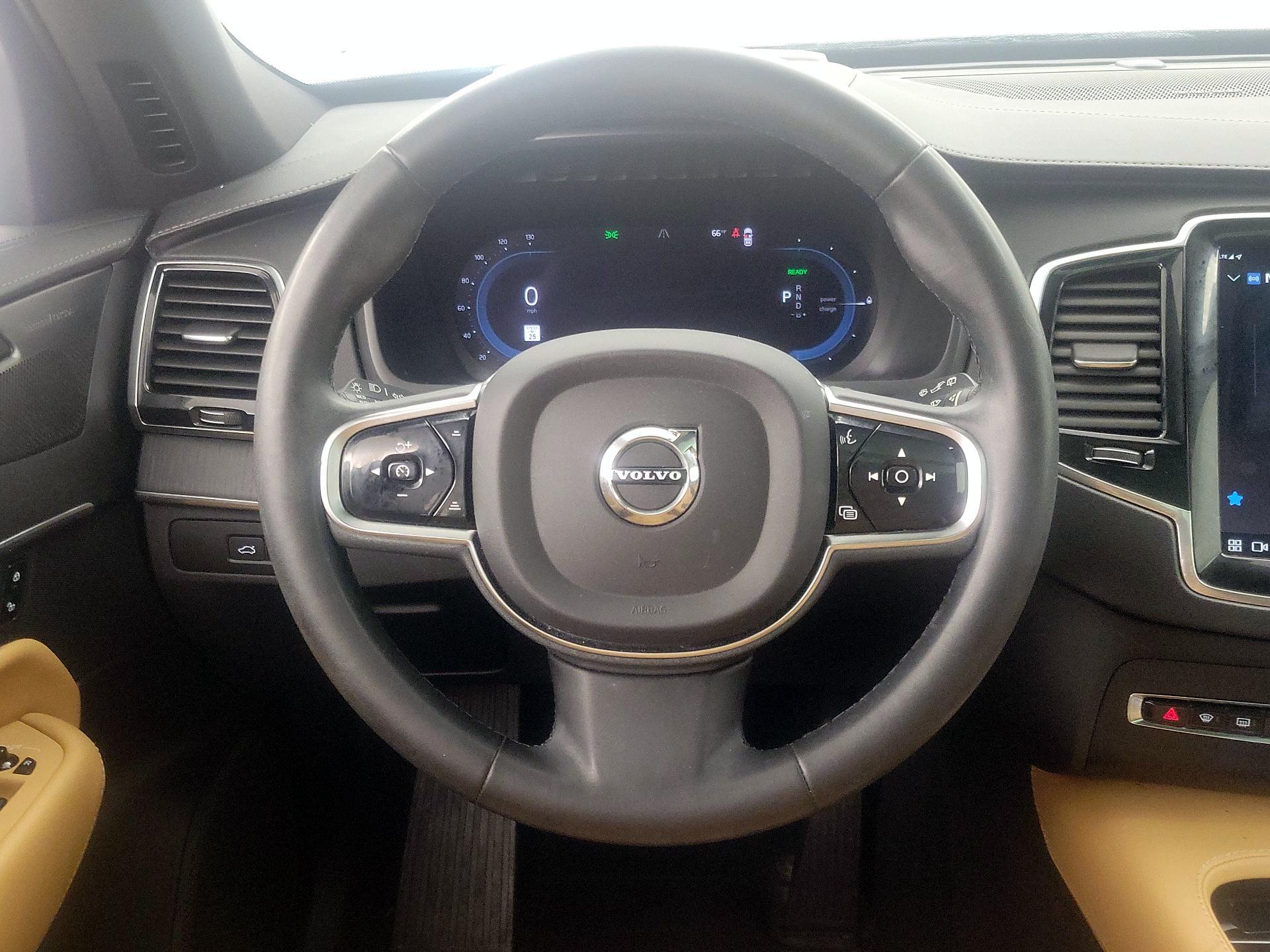 Thumbnail: 2023 Volvo XC90 - 10