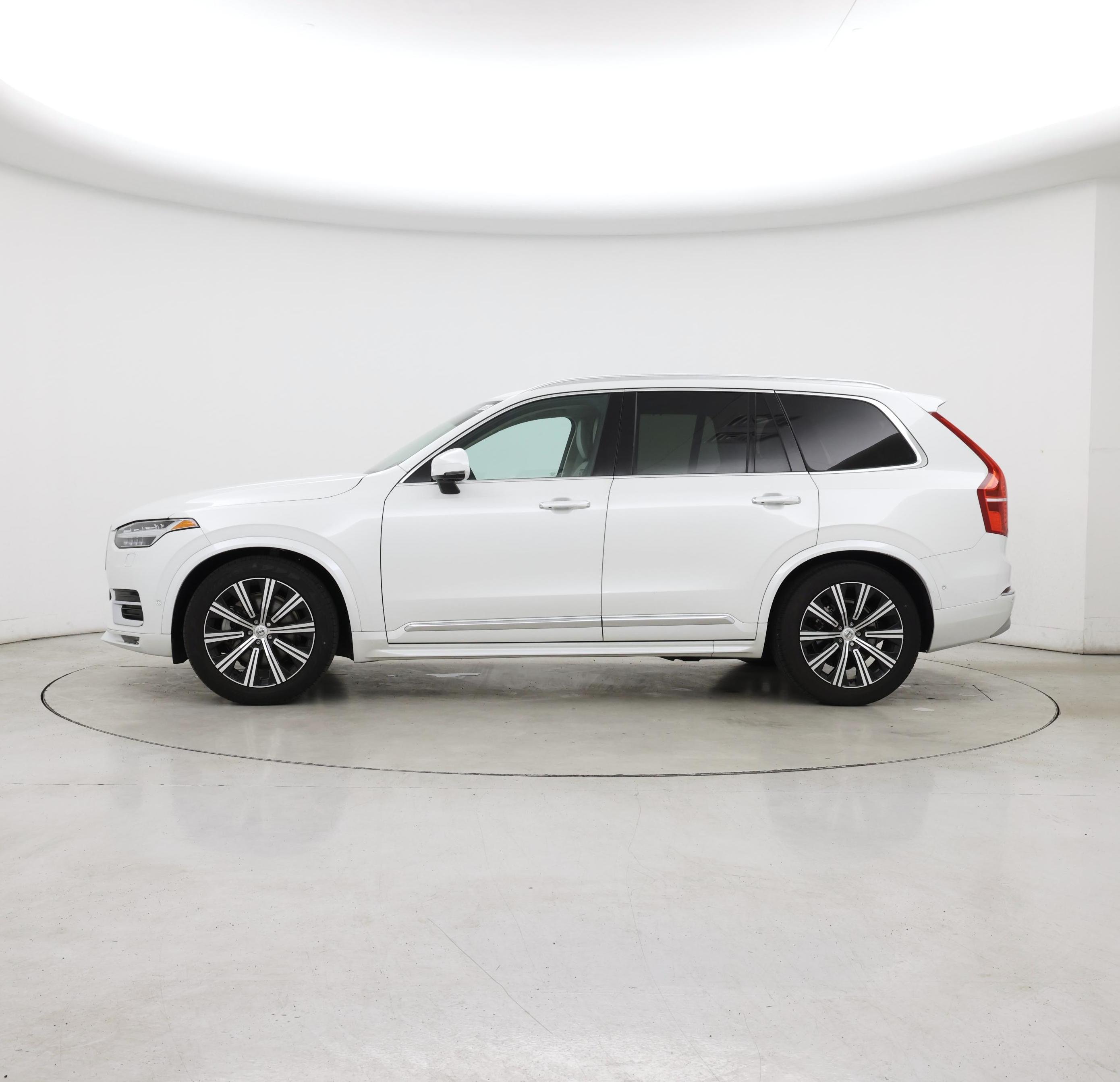Thumbnail: 2022 Volvo XC90 - 3