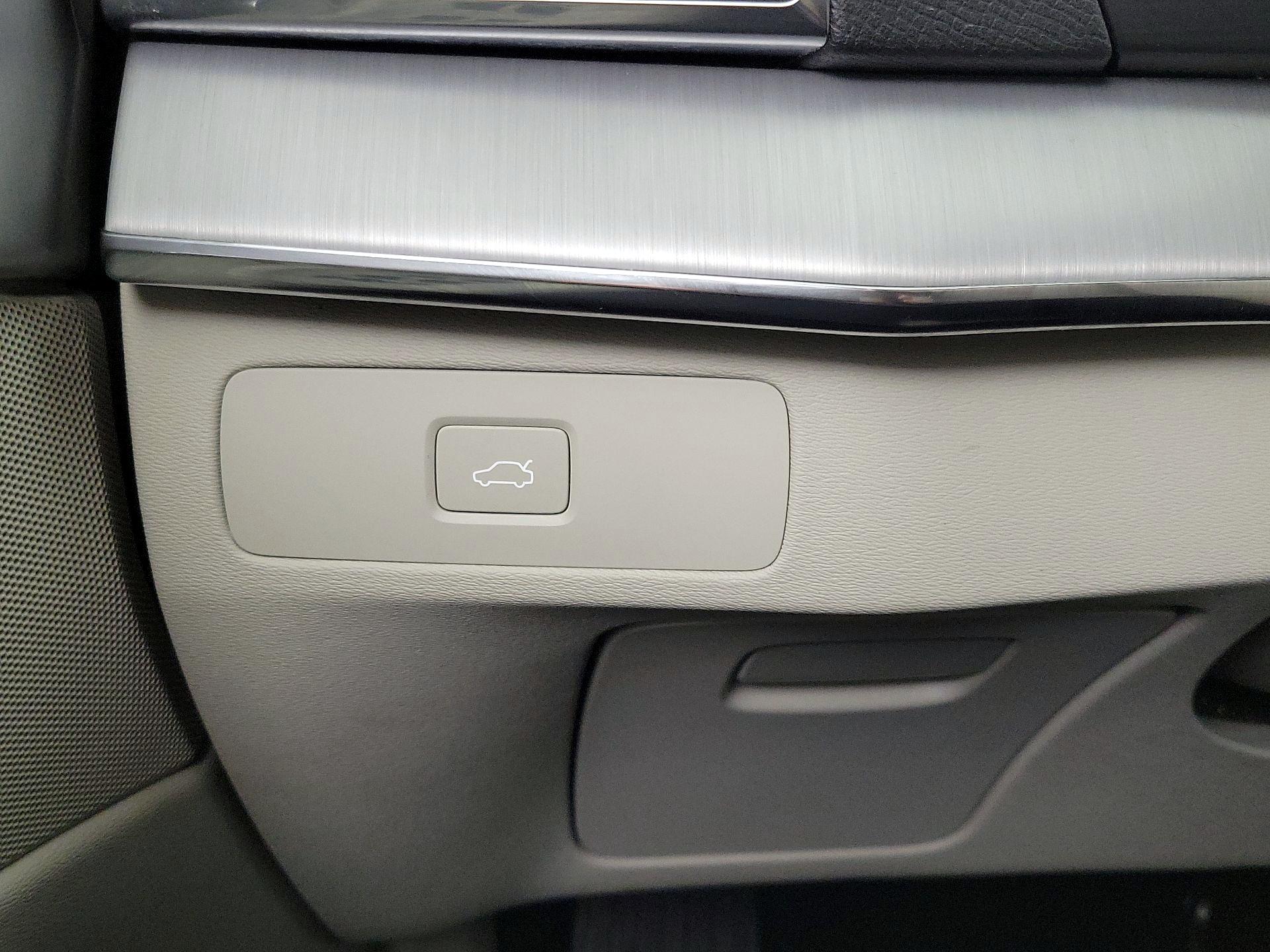 Thumbnail: 2023 Volvo XC90 - 13