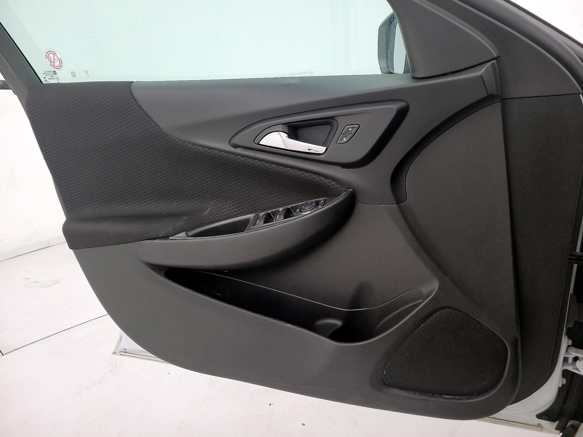 Thumbnail: 2023 Chevrolet Malibu - 10