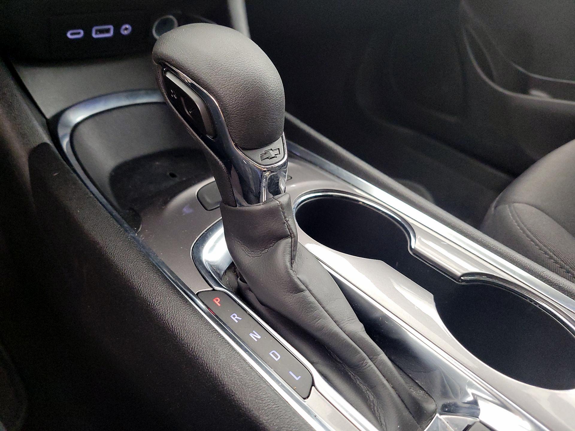 Thumbnail: 2023 Chevrolet Malibu - 15