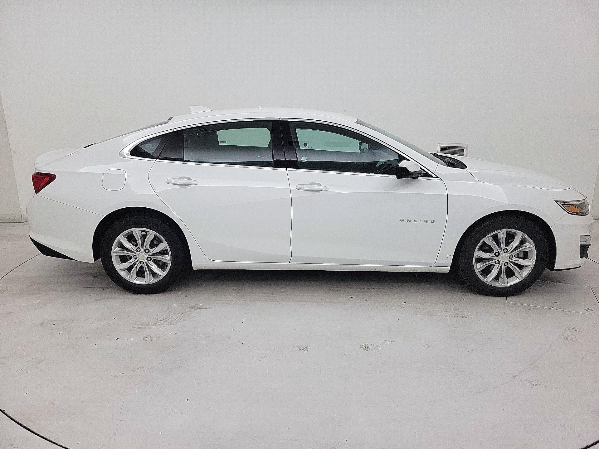 Thumbnail: 2023 Chevrolet Malibu - 4