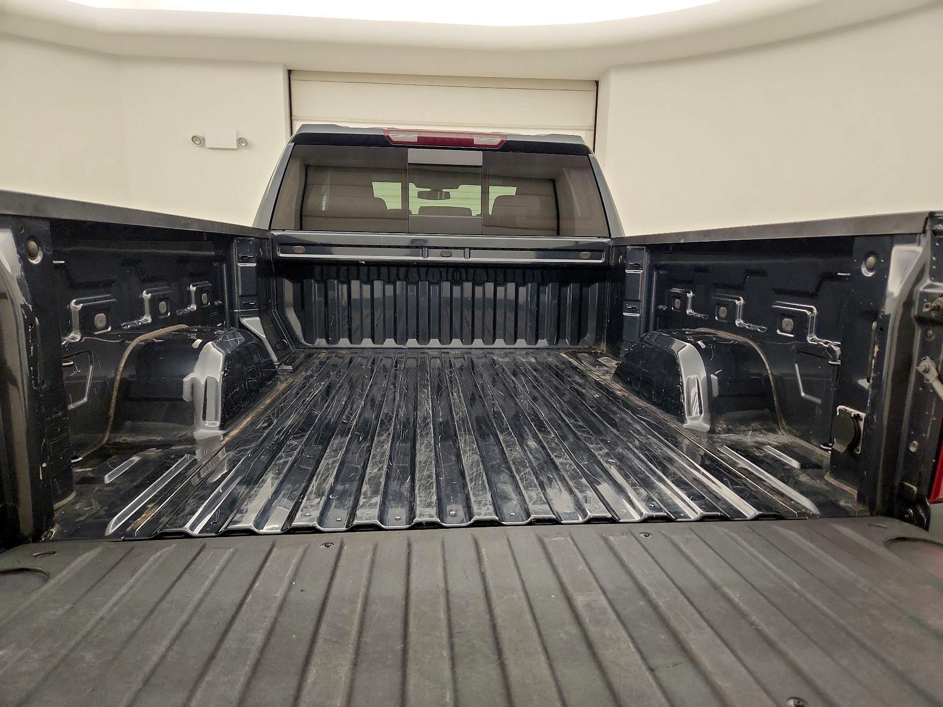 Thumbnail: 2020 Chevrolet Silverado 1500 - 20