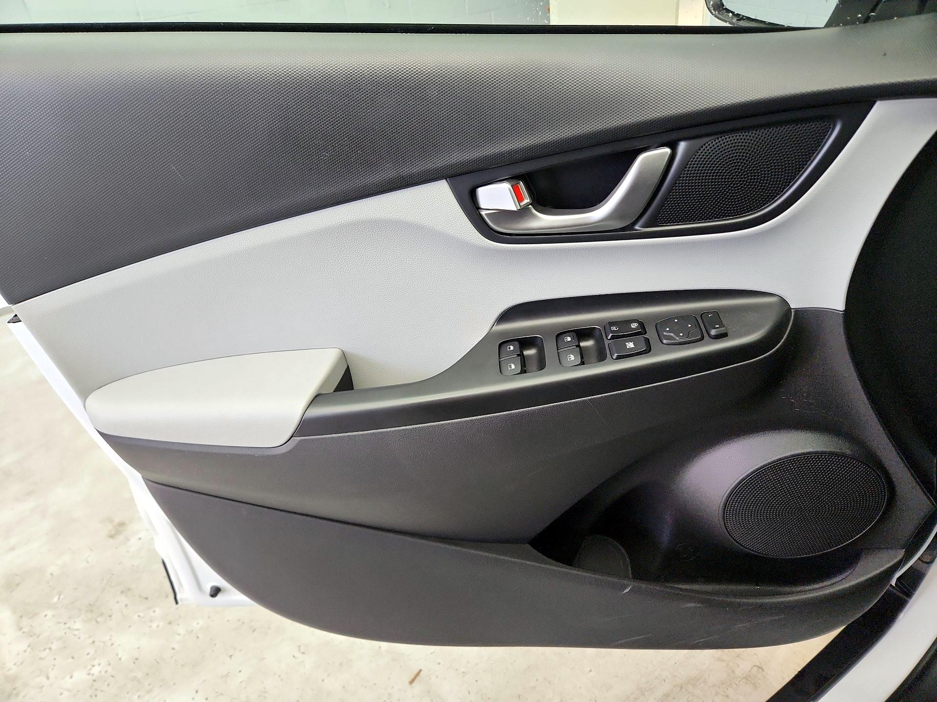 Thumbnail: 2023 Hyundai Kona - 12